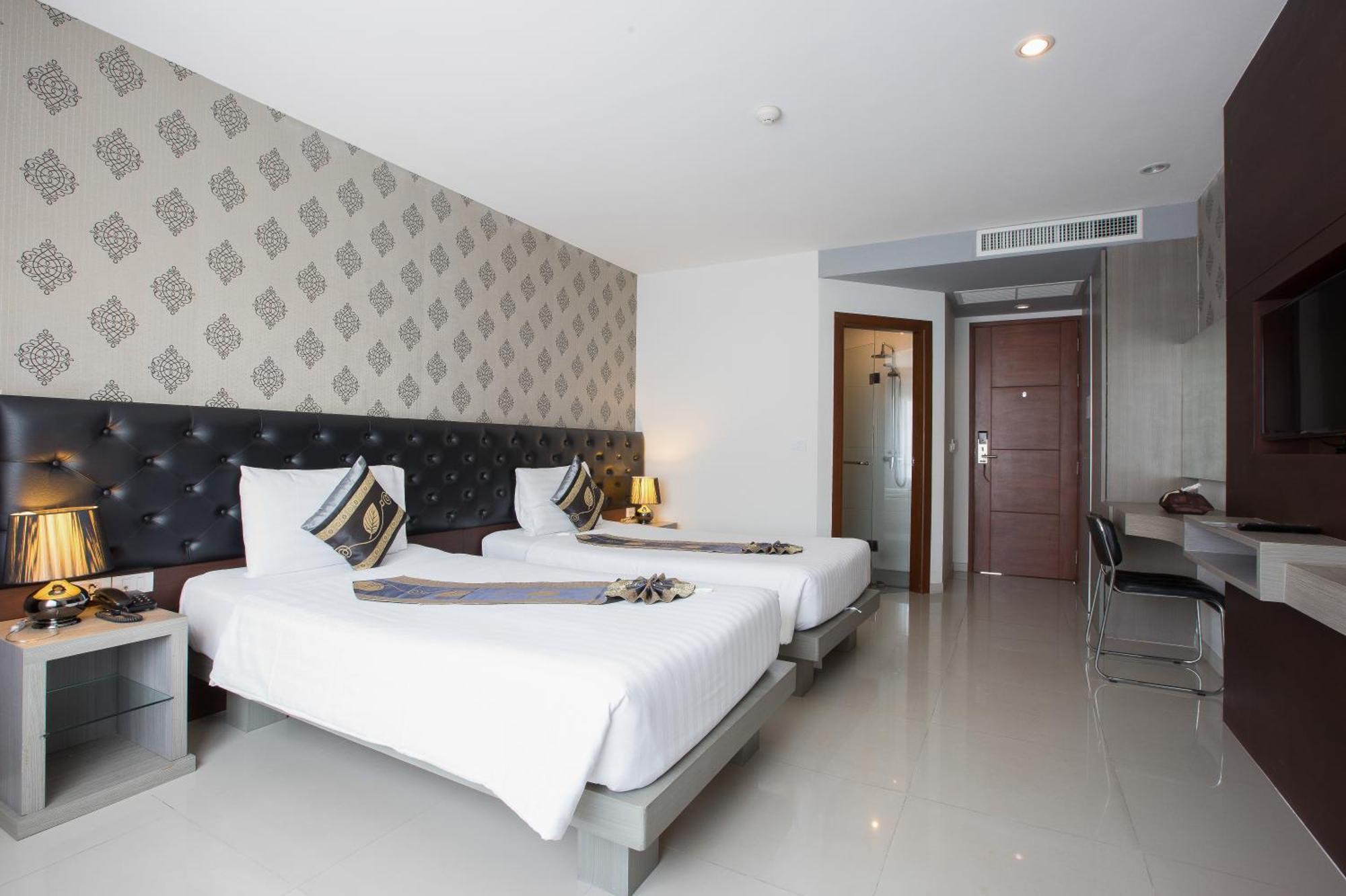 Hemingways Silk Hotel Patong