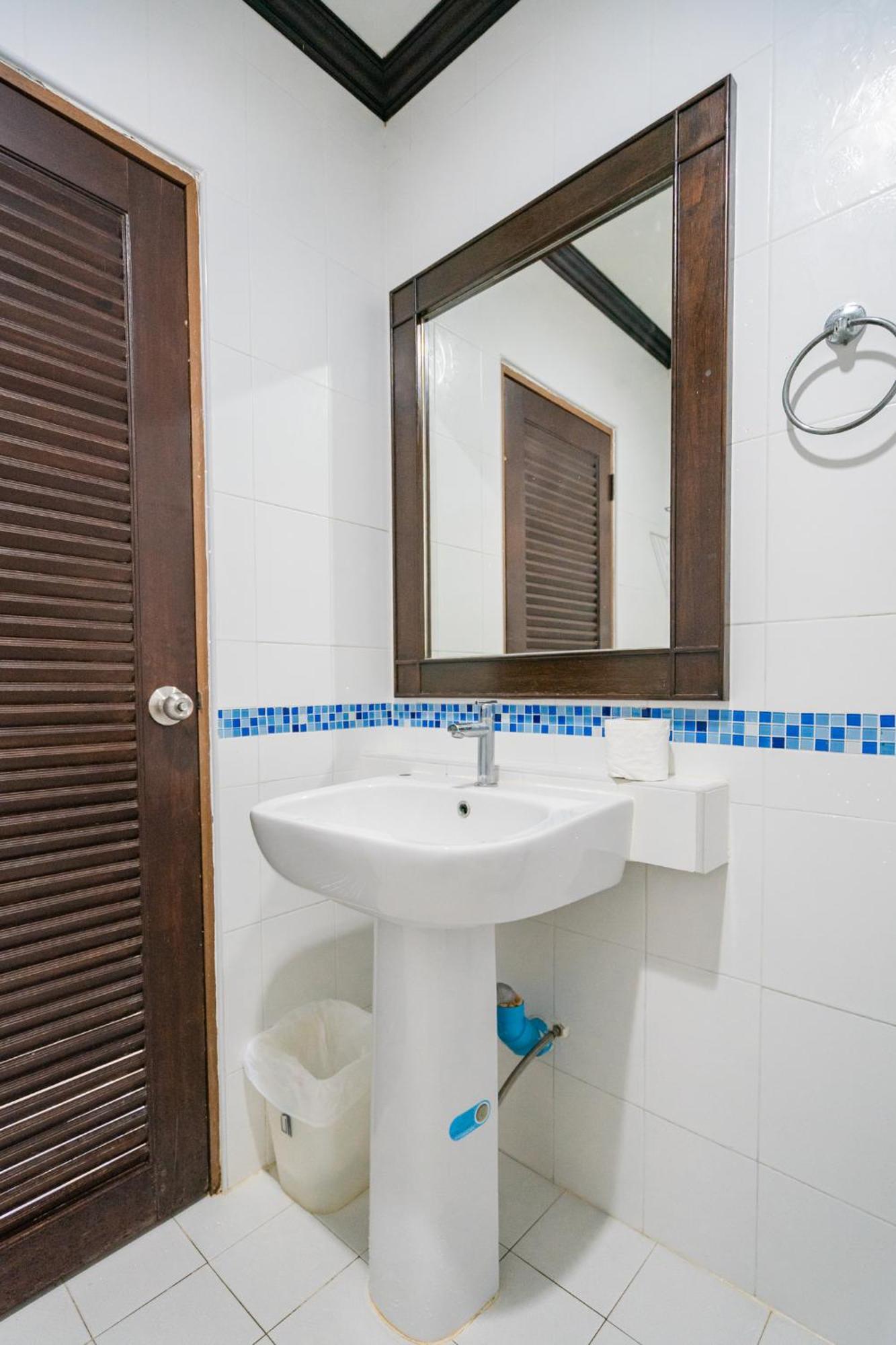 The Guesthouse, Phuket 3* Cape Panwa