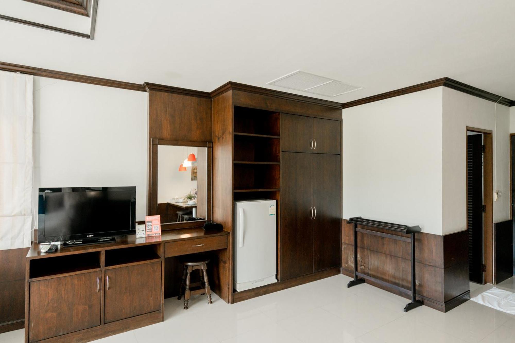 The Guesthouse, Phuket Hotel 3*
