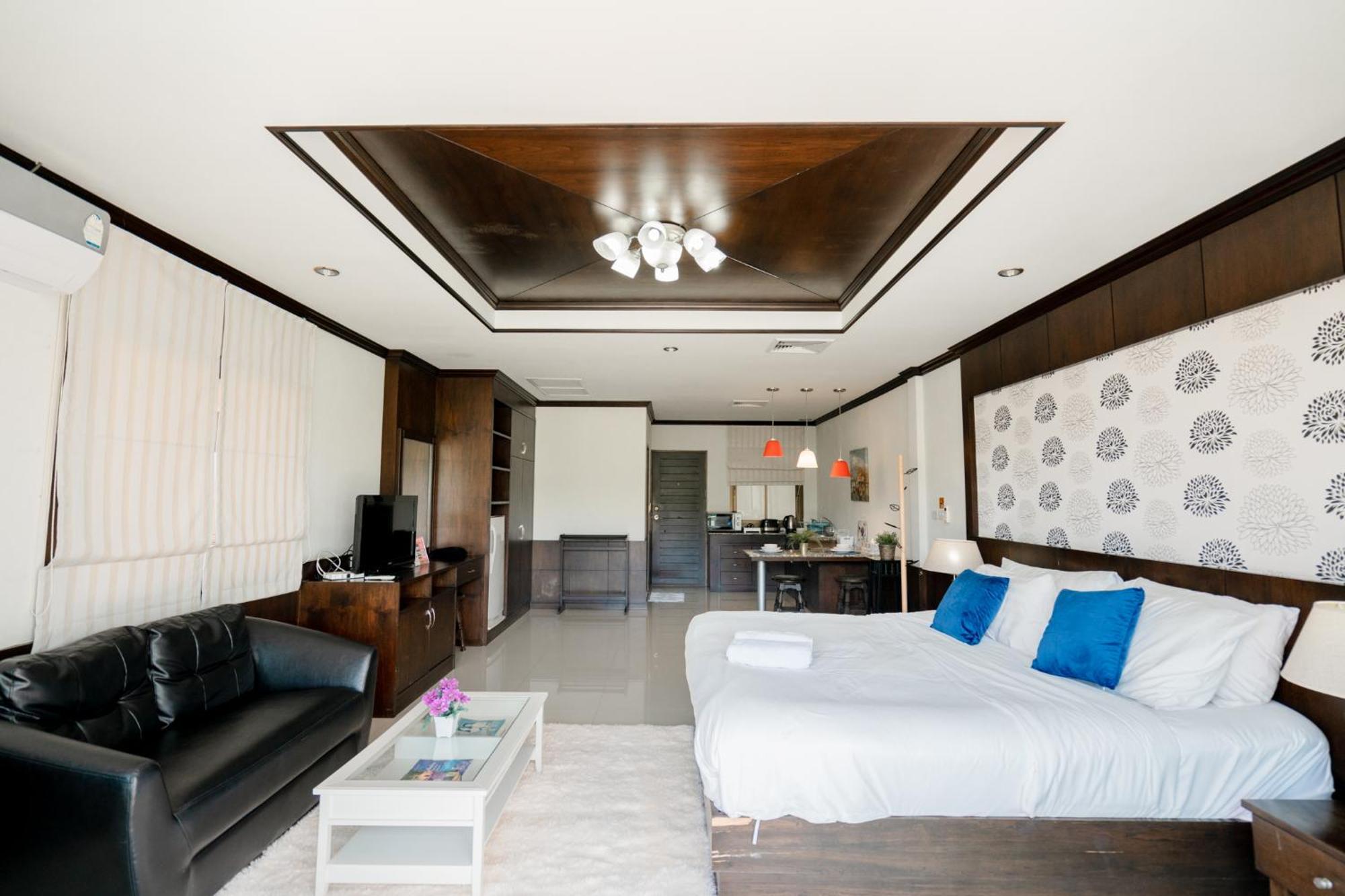 The Guesthouse, Phuket 3*