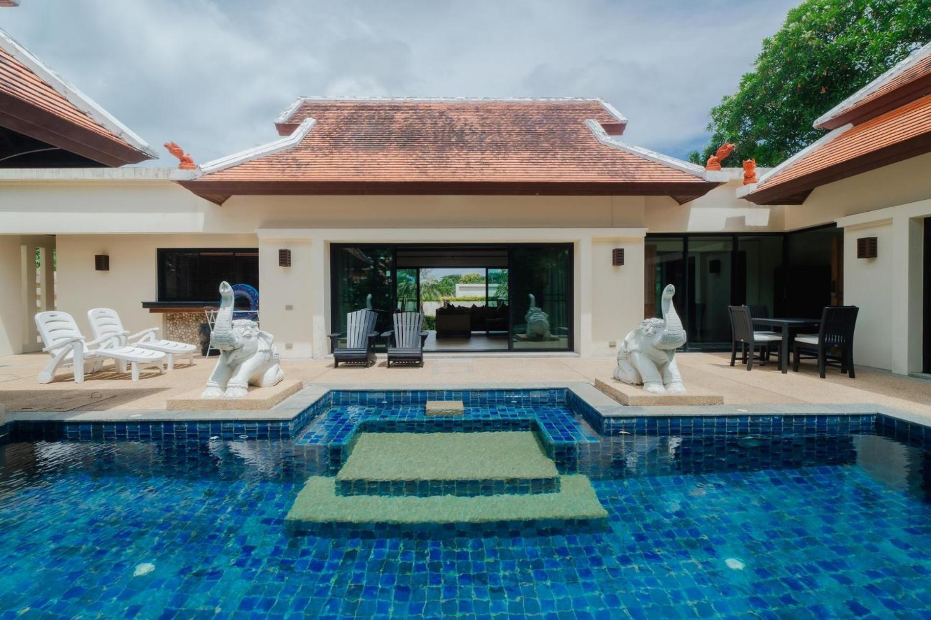 Villa Lotus Pool