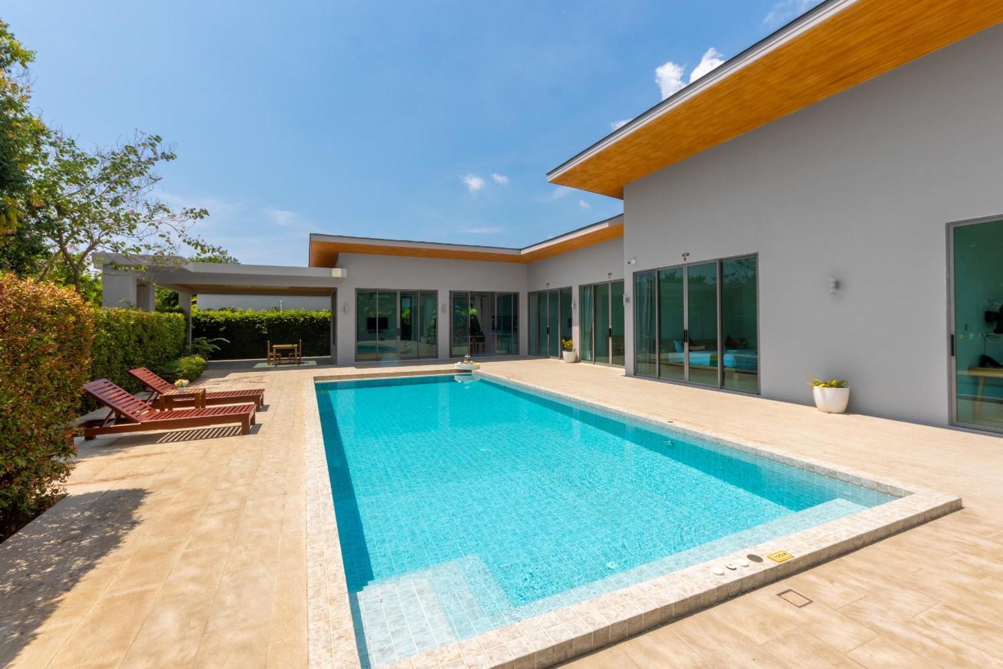 Andaman Seaview Luxury Pool Phuket *