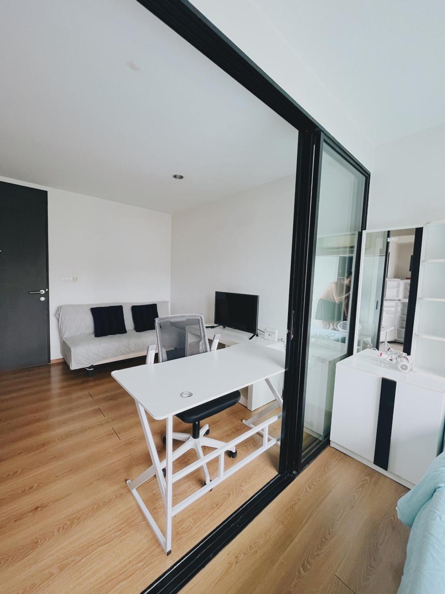 47near Shopping Malls And Naka Night Market * Phuket