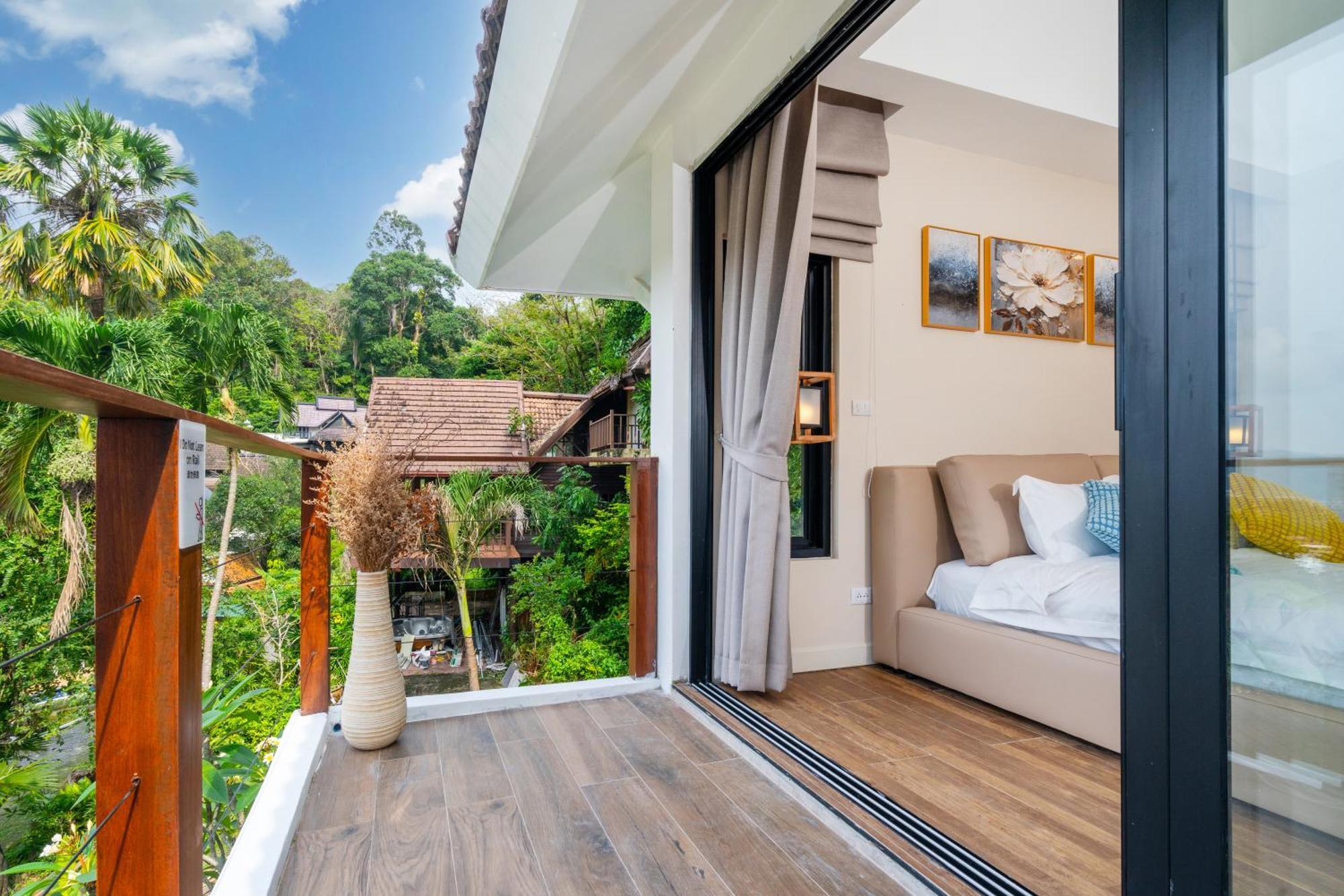 Hill 3 * Patong