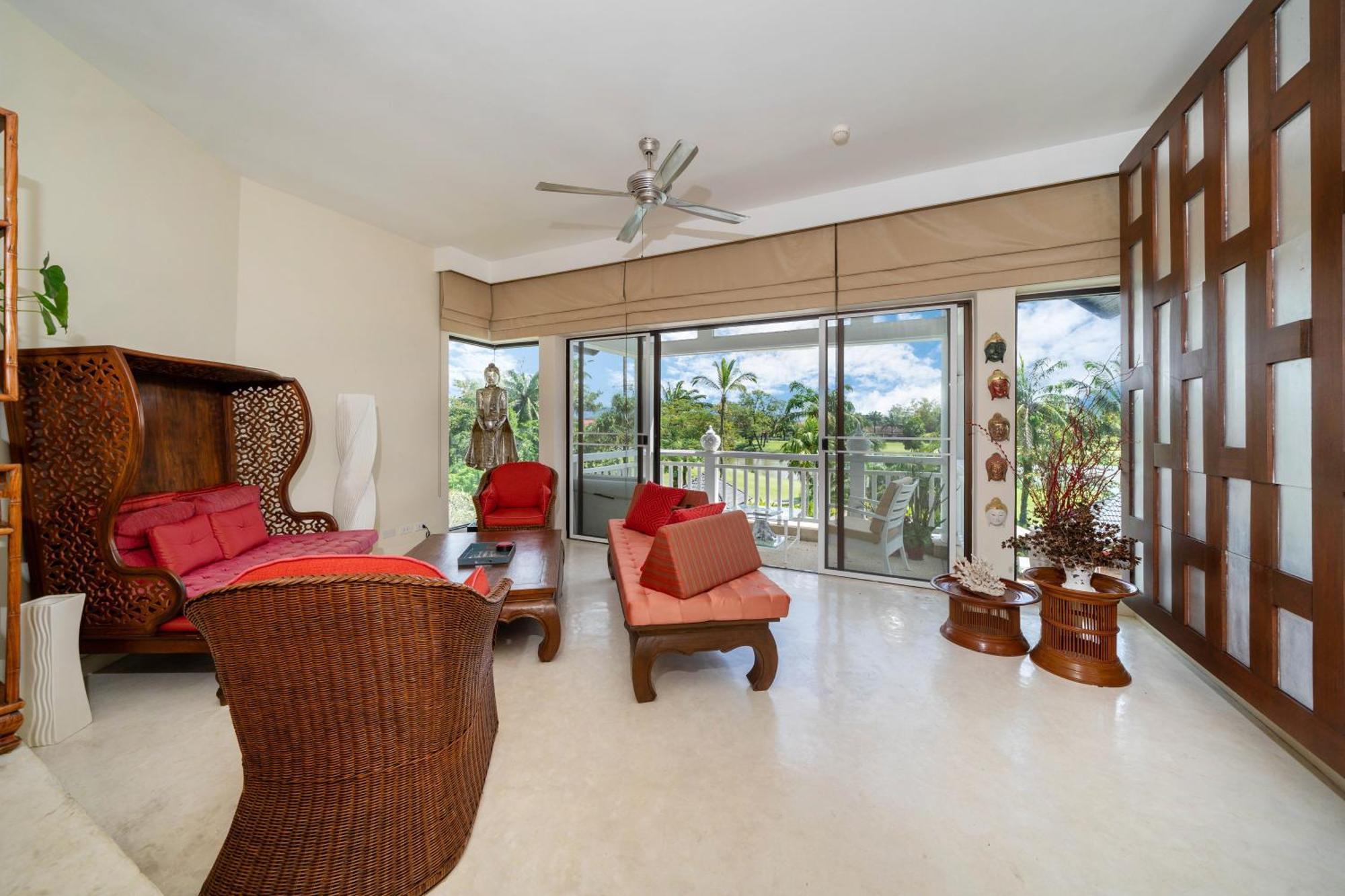 Apartment Poolview 2-bedroom In Bangtao Next To Golf Course, Allamanda 2321