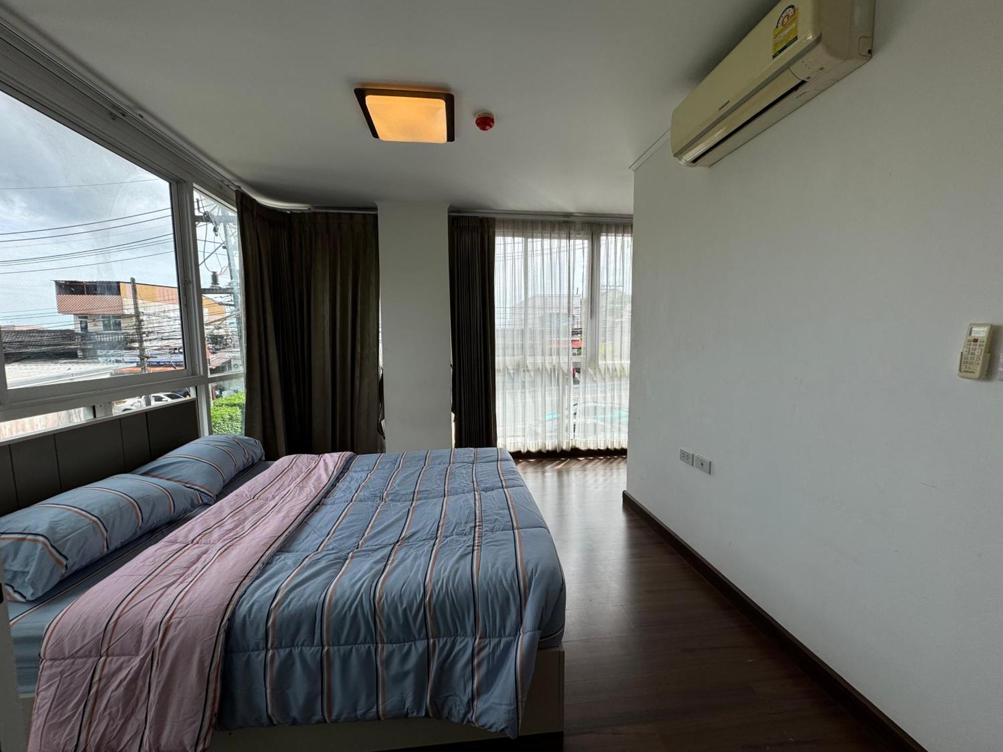 The Wind Apartment *