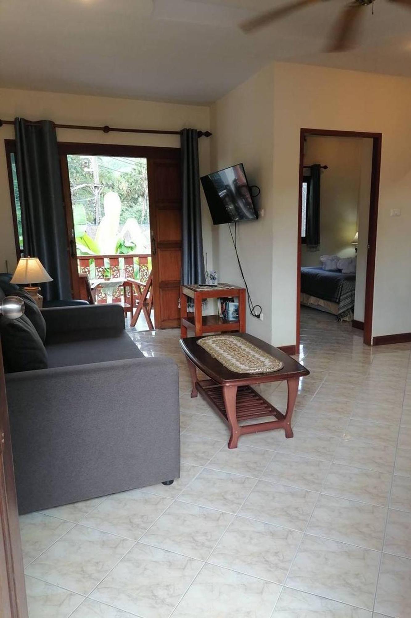 Ginis Hotel 3*