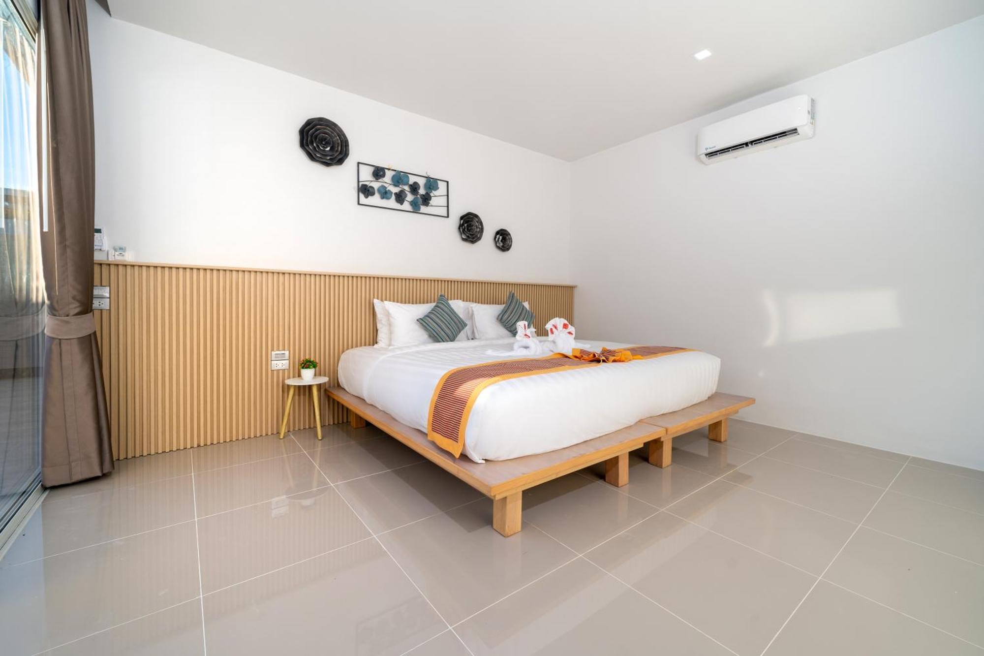 Andaman Time Beachside Pool Guest house Chalong