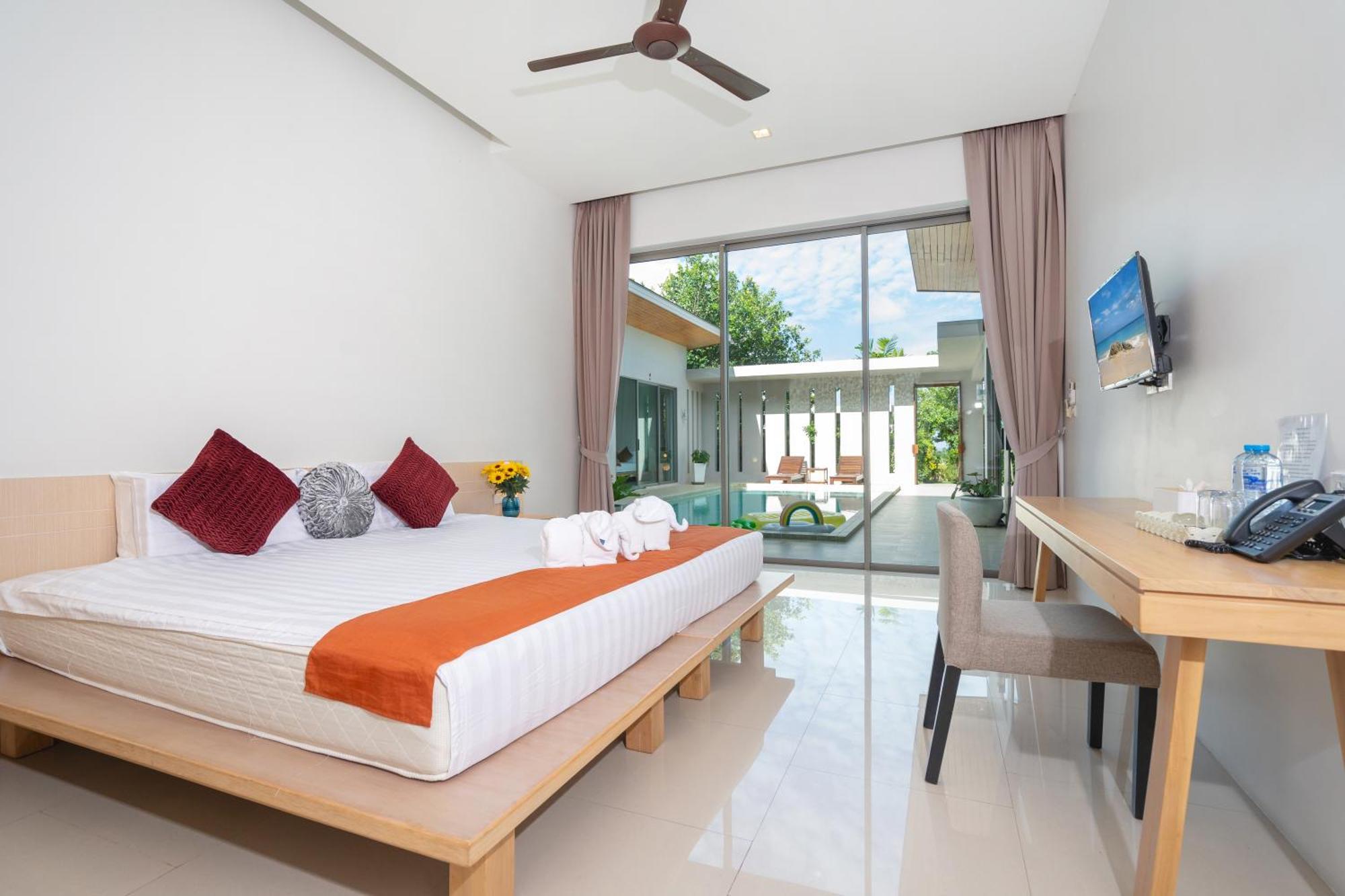 Andaman Seaview Luxury Pool Phuket