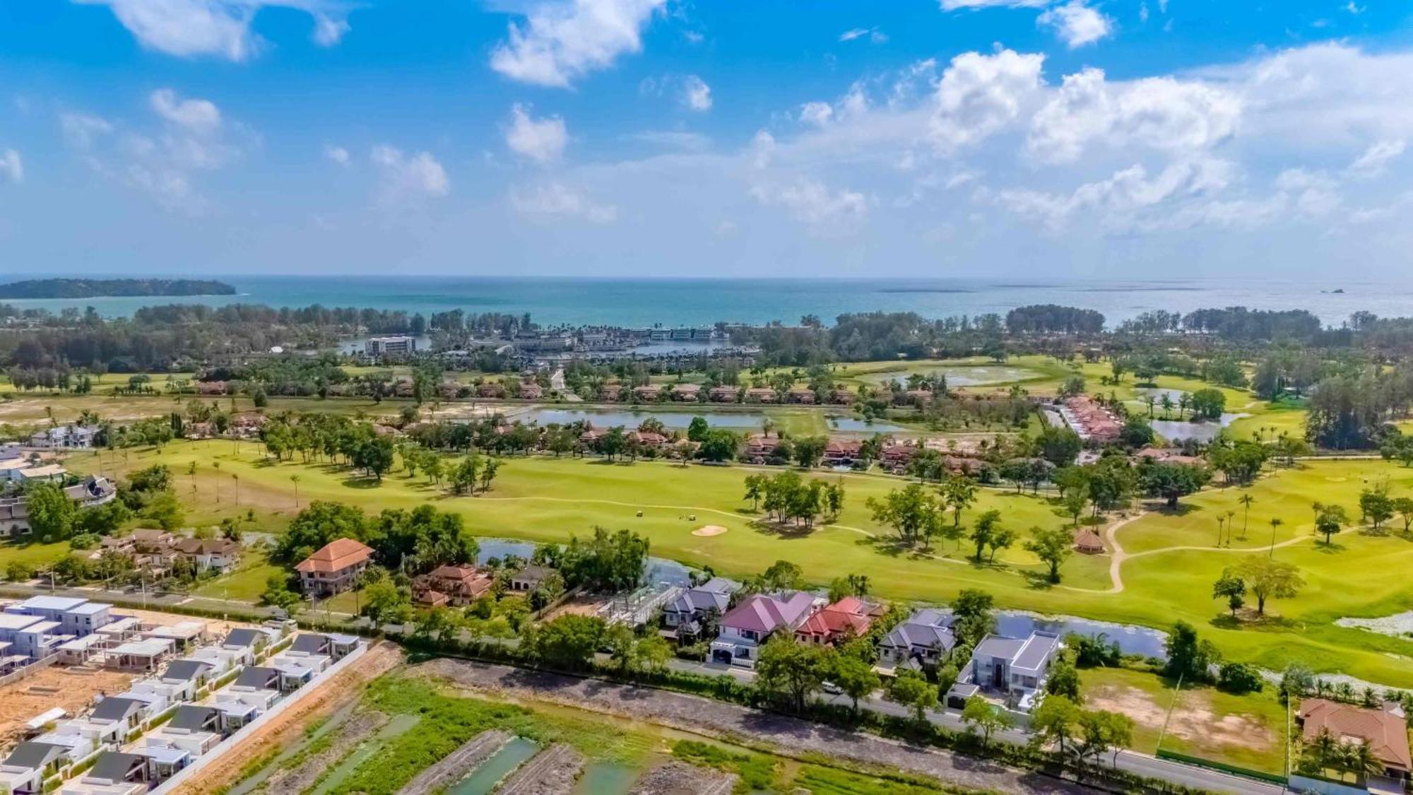 Villa Viola 7 Bedroom, Fully Staffed, On The Golf Course *