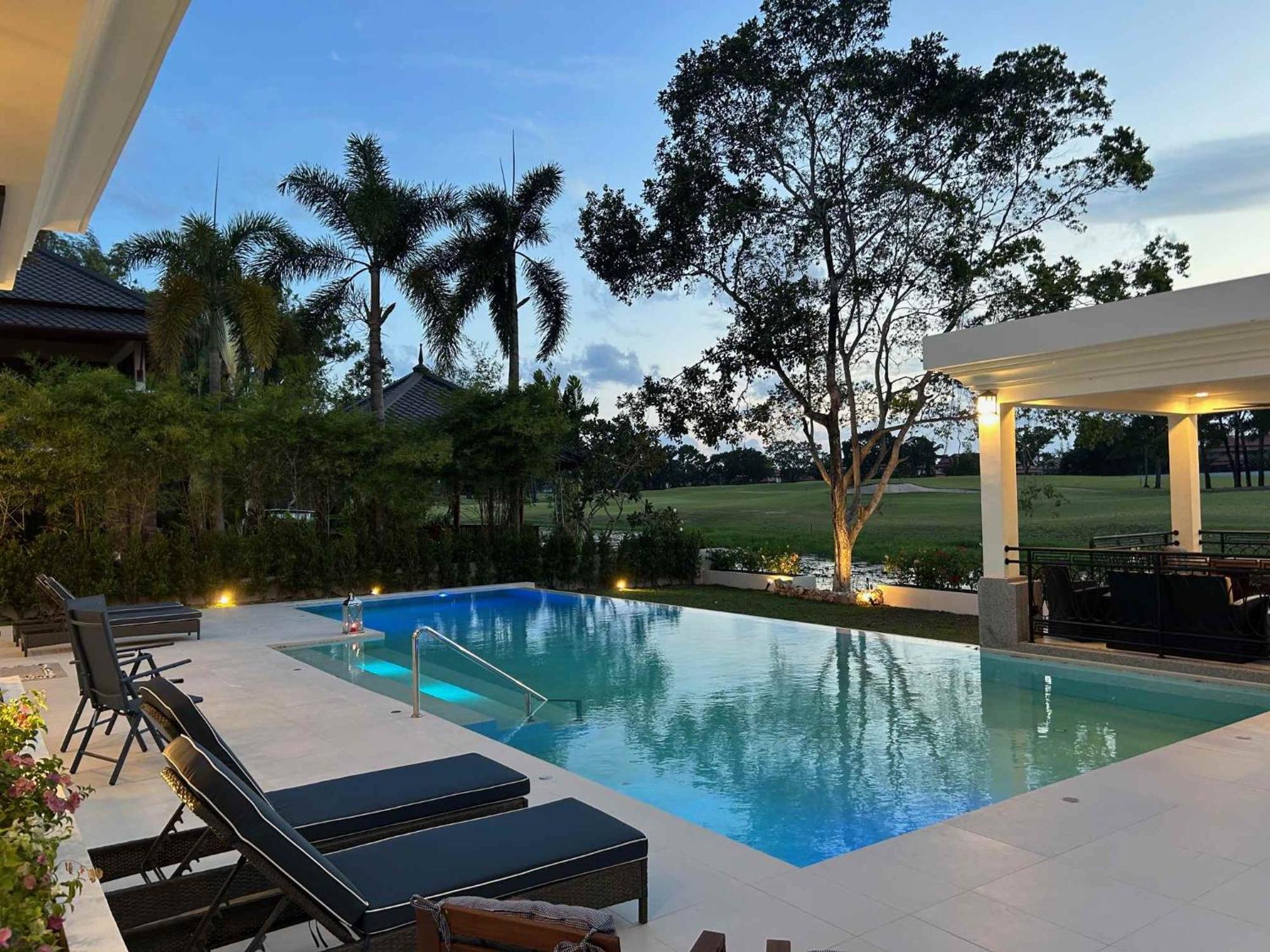 Villa Viola 7 Bedroom, Fully Staffed, On The Golf Course *