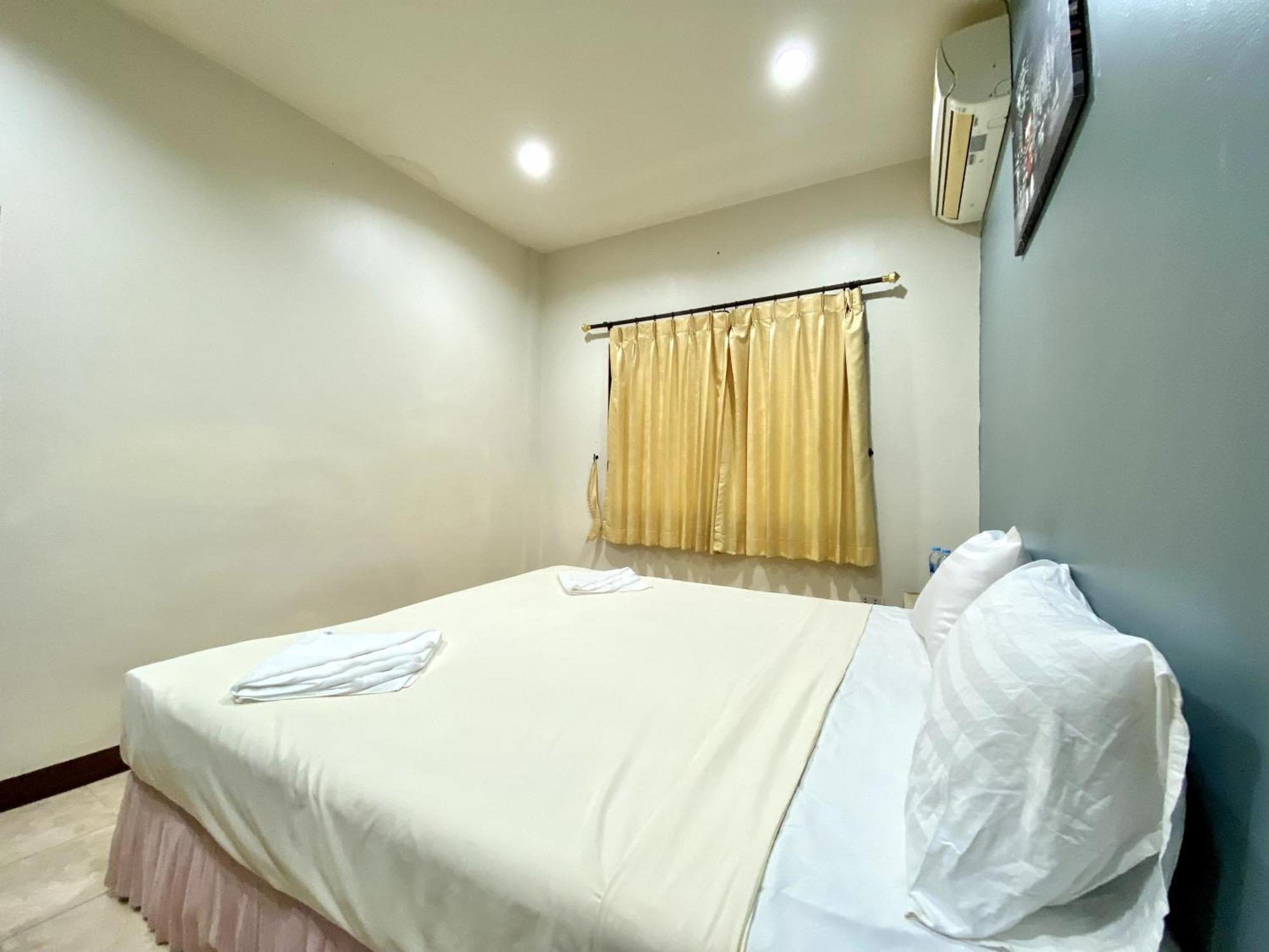 Adventure Hostel Patong