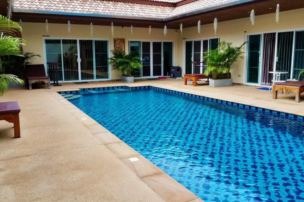 6 Bedroom And 1 Living With Private Pool * Ban Saiyuan