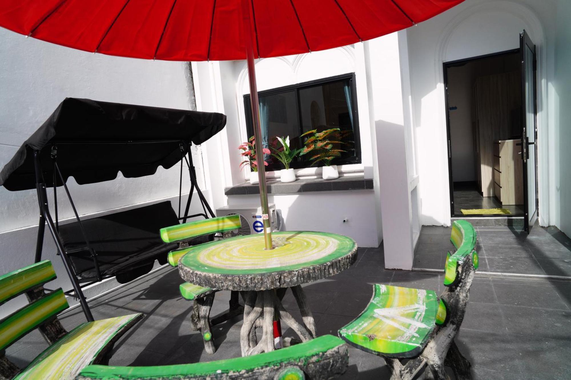London House Phuket Kata Beach (Phuket)