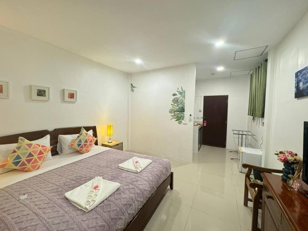 Pupa Hotel