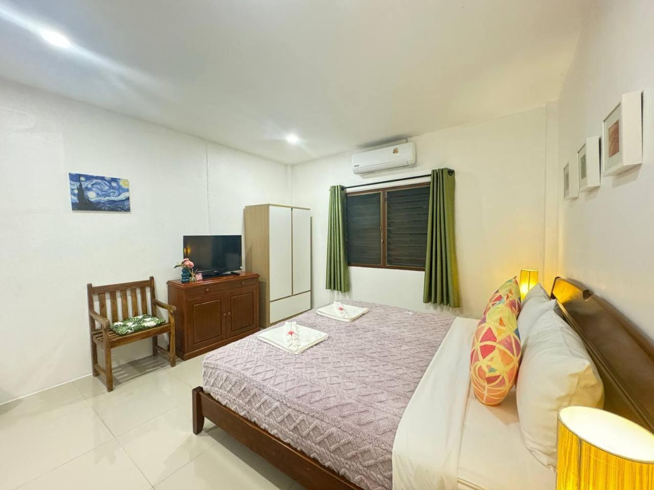 Pupa Hotel 3*