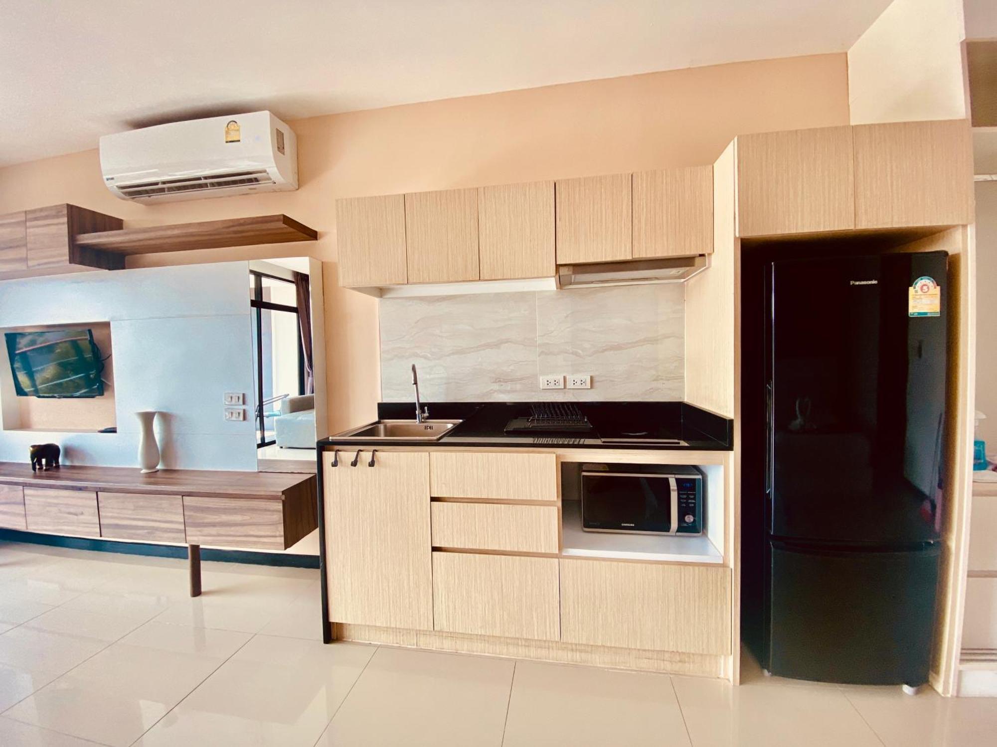 60sqm Nai Harn Condo, Walk To