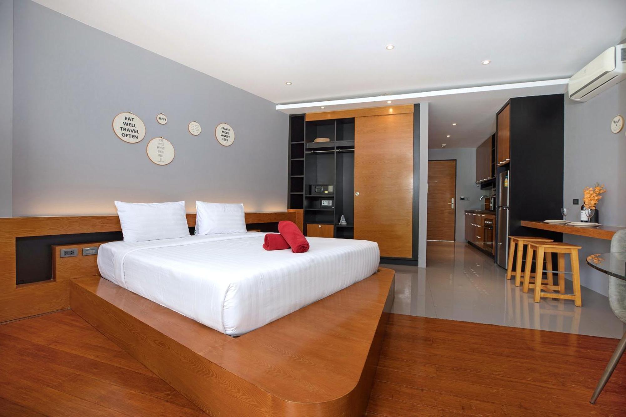 Embrace Nature, Comfort & Beach Proximity - B24 At Apartment