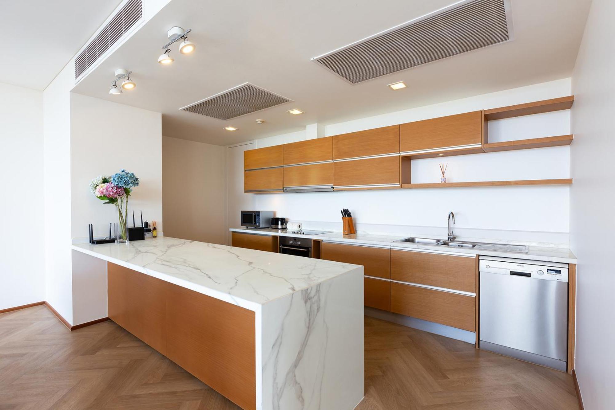 2br Luxury Residence, Scenic View, 5min To Beach, The Heights C3 *