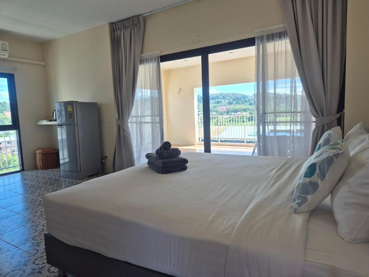 Stayhere@airport Service Ban Bo Han