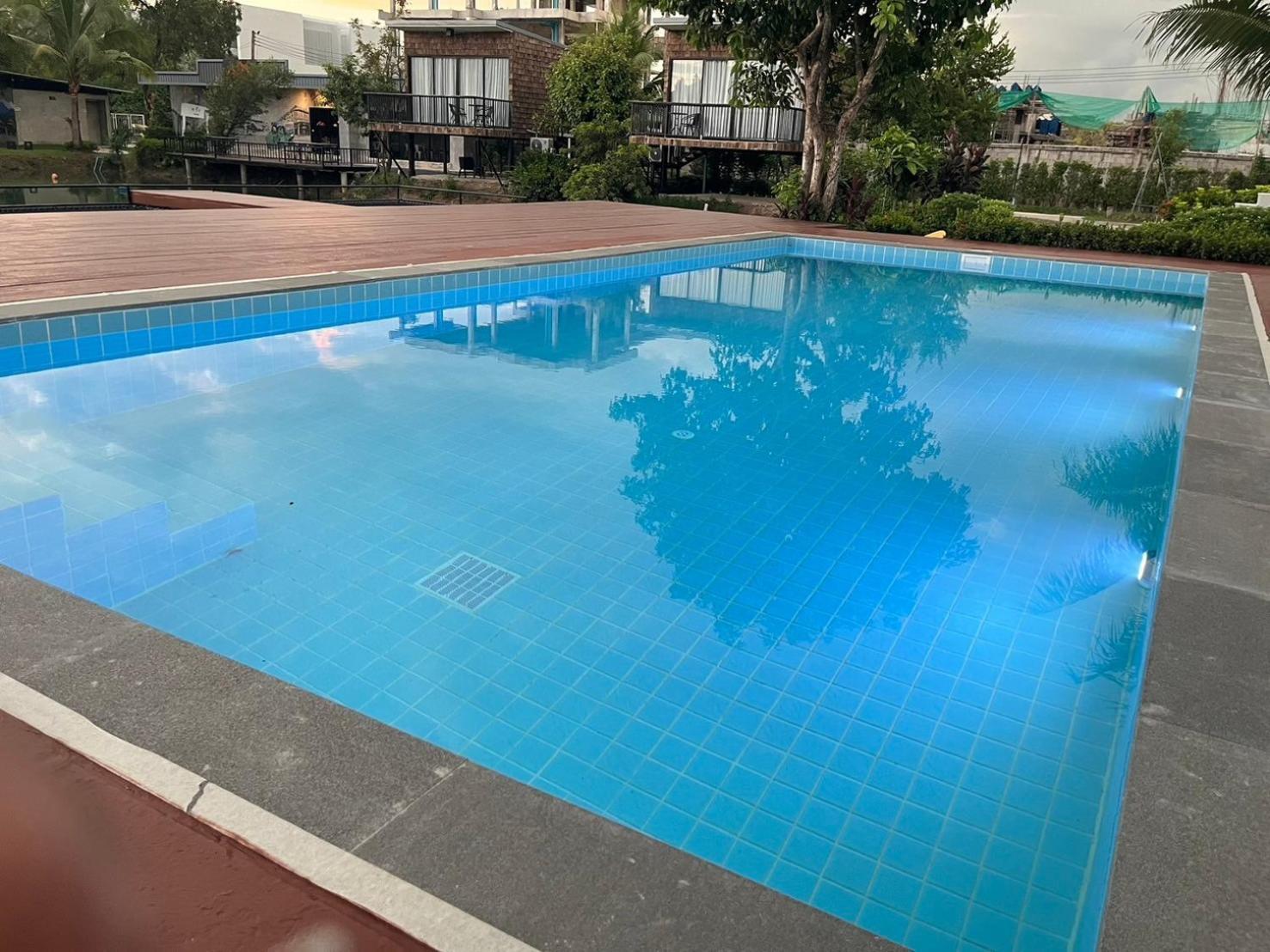 The Wide View And Restaurant Guest house