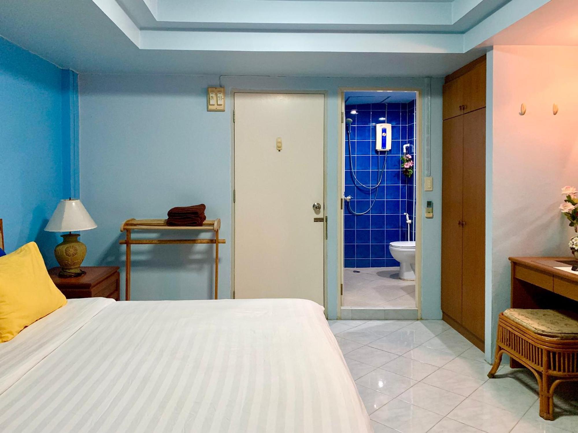 Hostel B-home