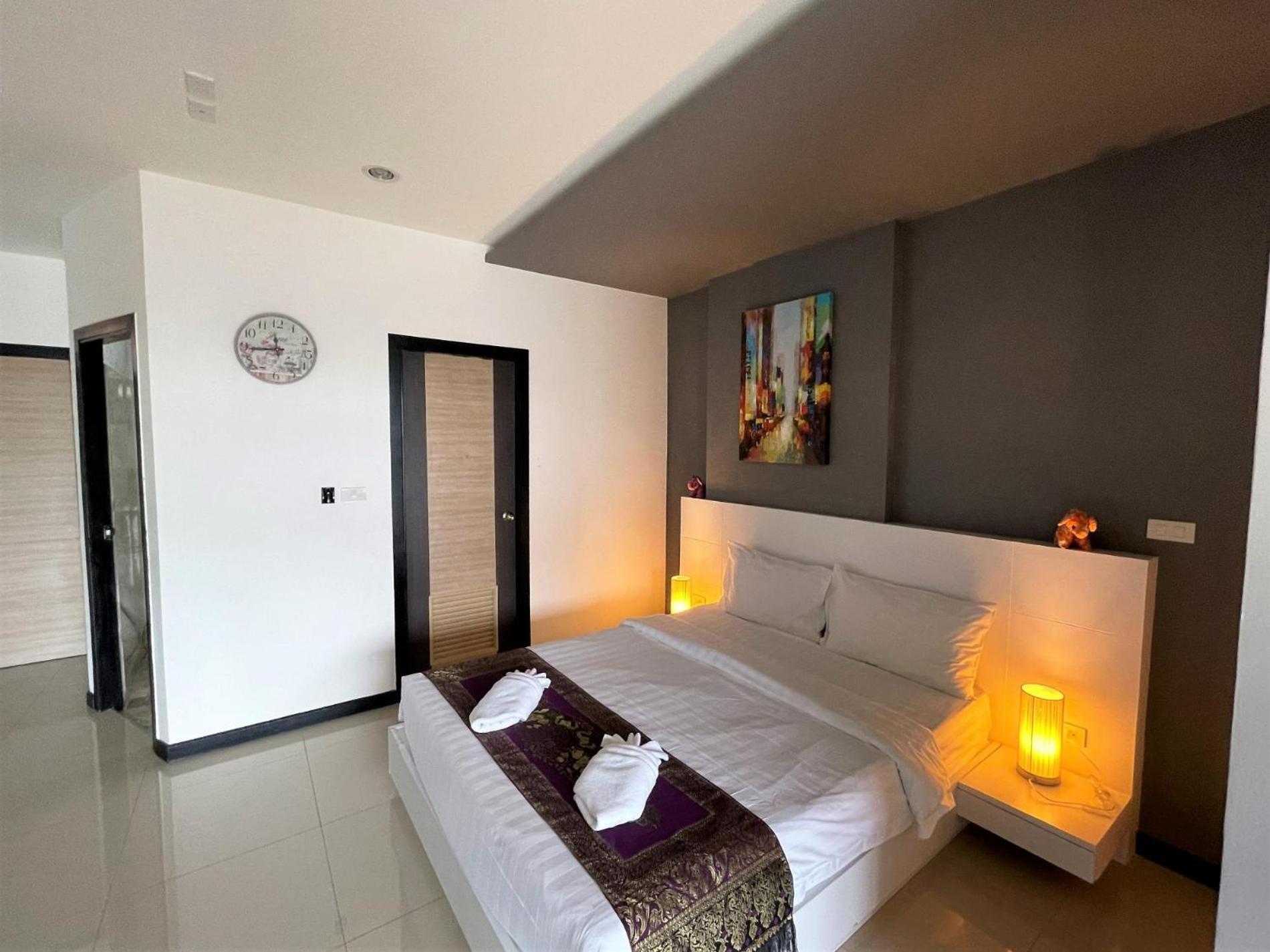 Nai Harn Spacious Great Amenities * Rawai