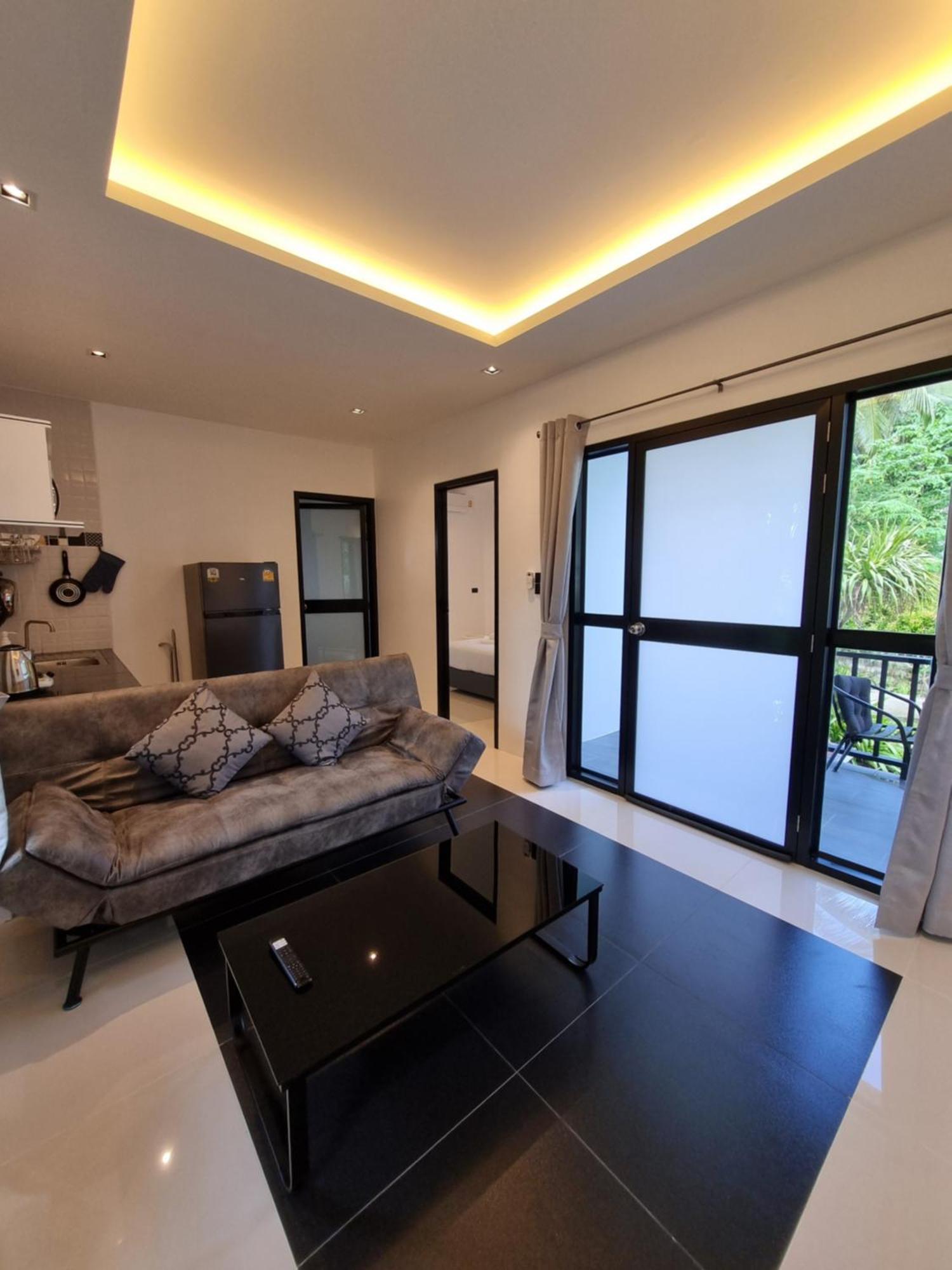 Nua Tone Riverside Holiday home