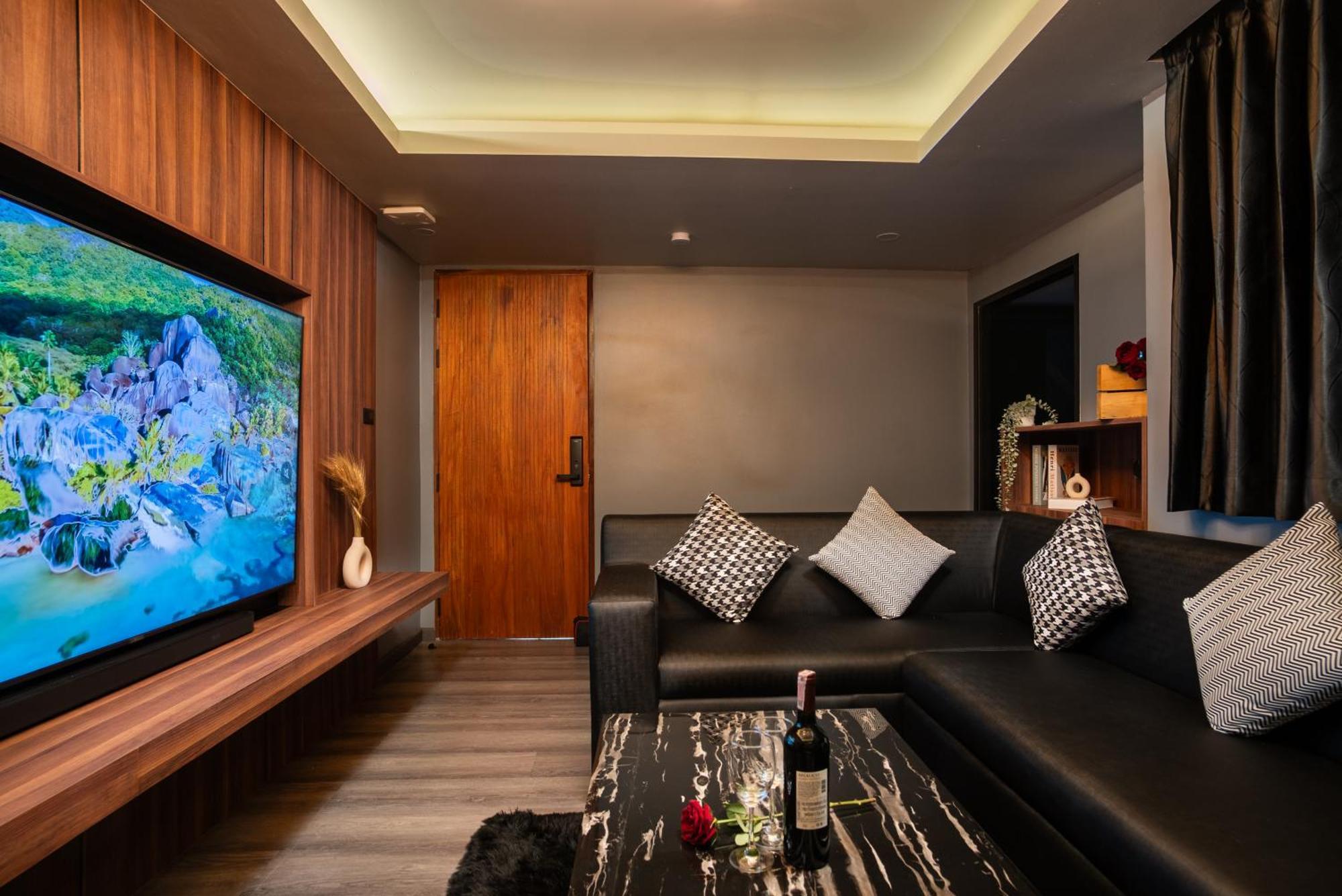 4 Bedroom Kalim Sea View Apartment Patong