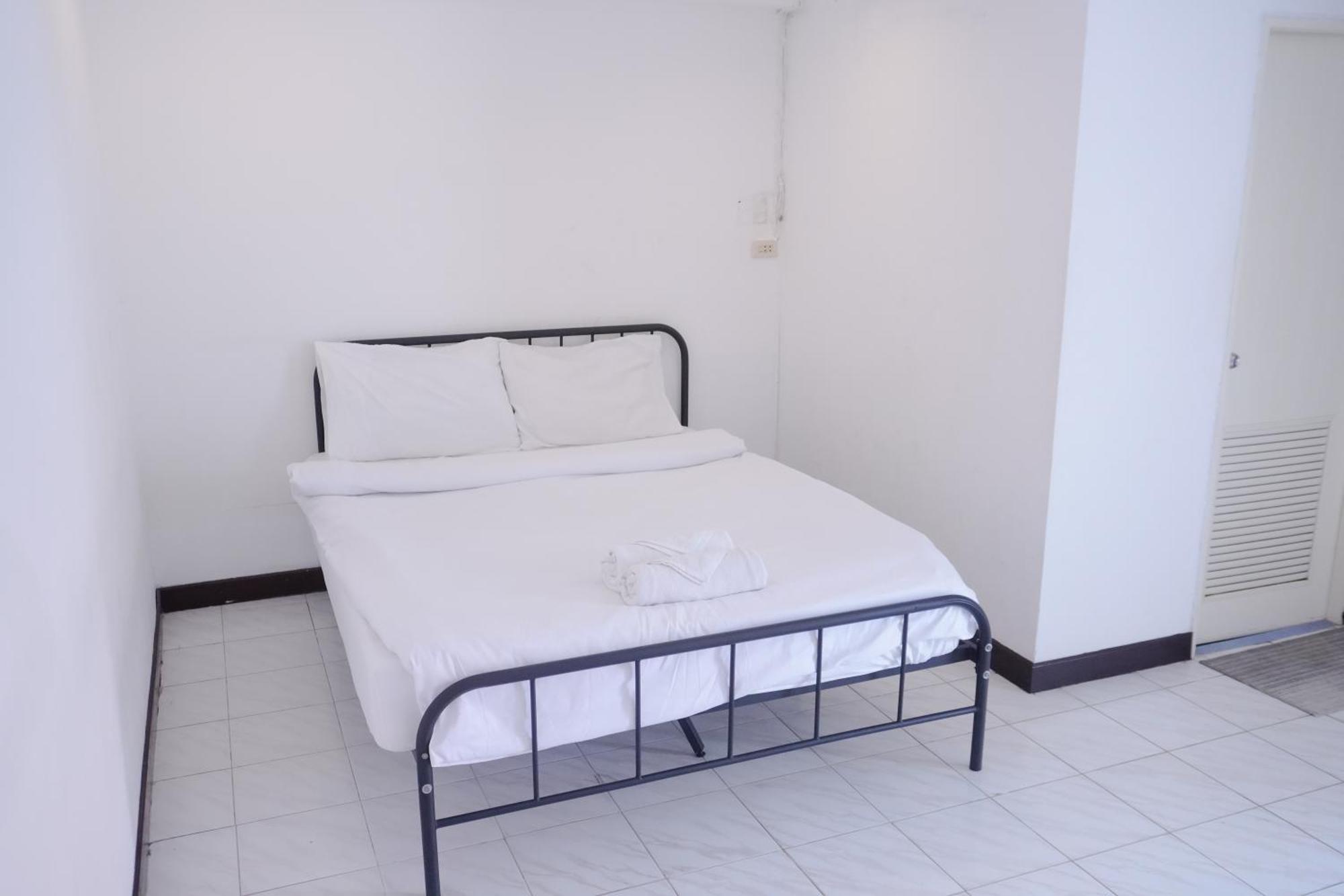 Go Beach - โกอินน์ หาดป่าตอง Apartment Patong