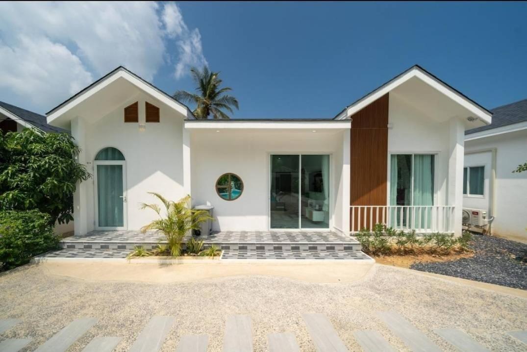 Vakantiehuis Tropical Oasis Aoyon House *
