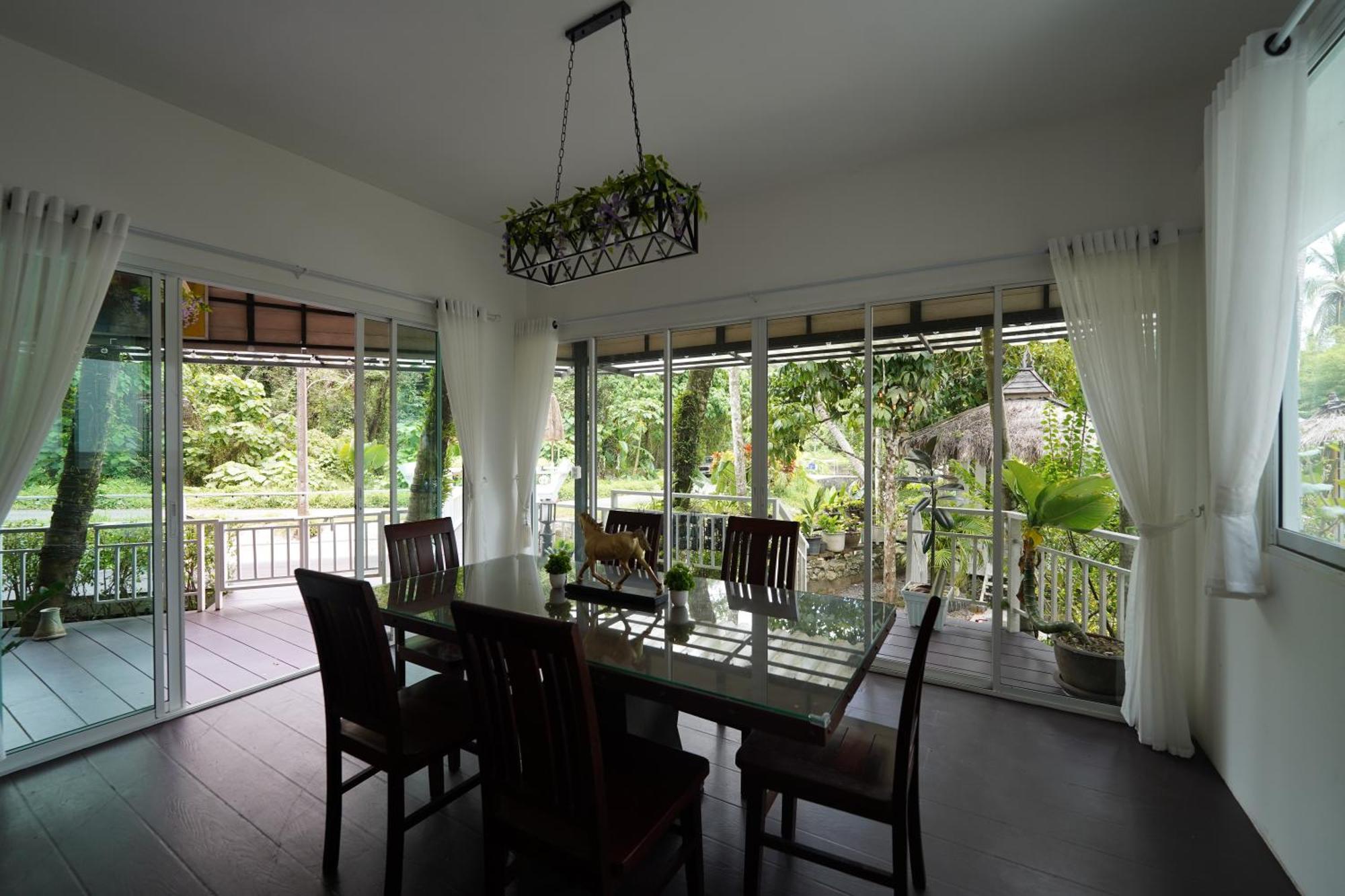 Tropical Oasis Aoyon House