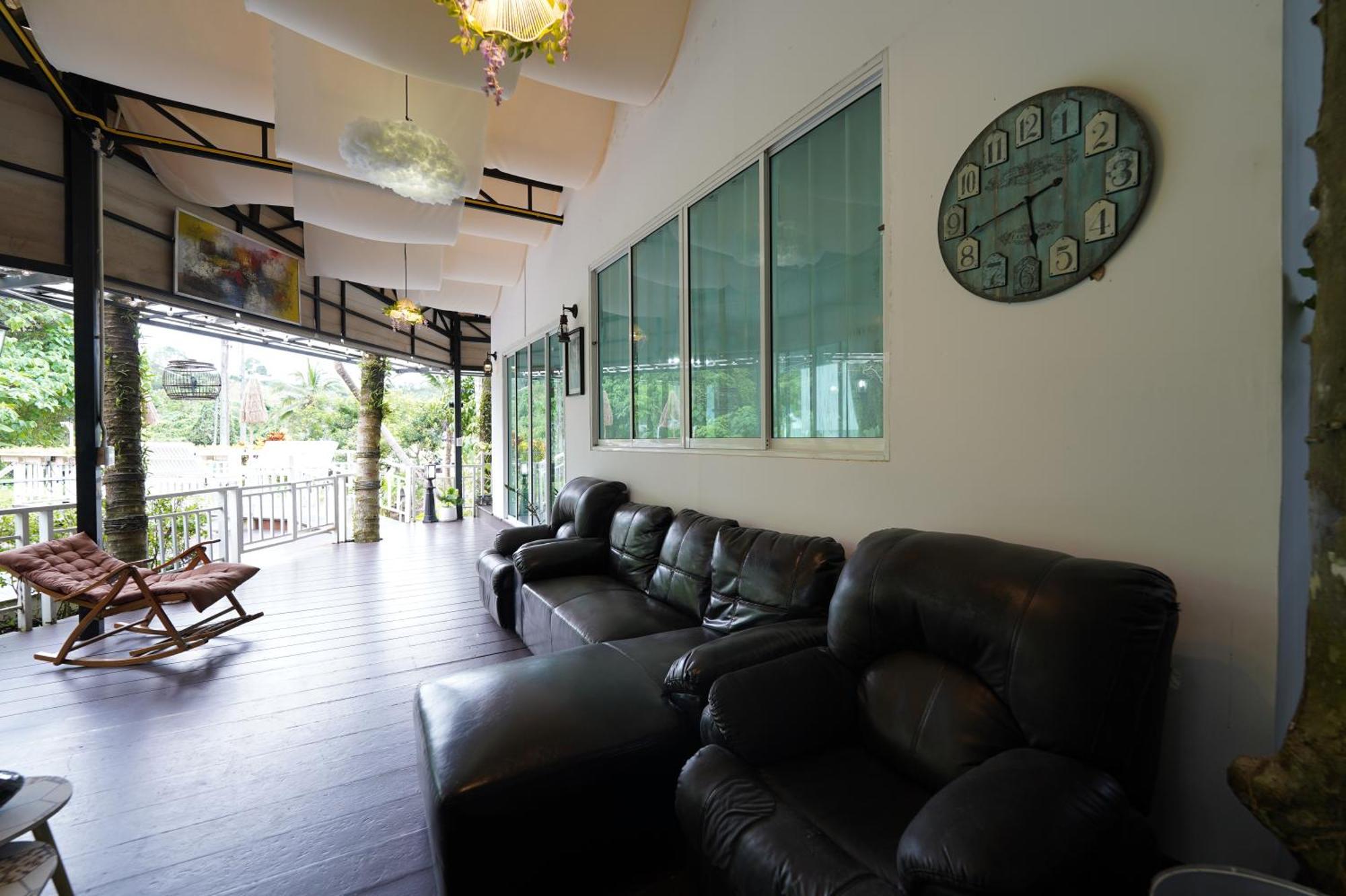 Tropical Oasis Aoyon House Vakantiehuis