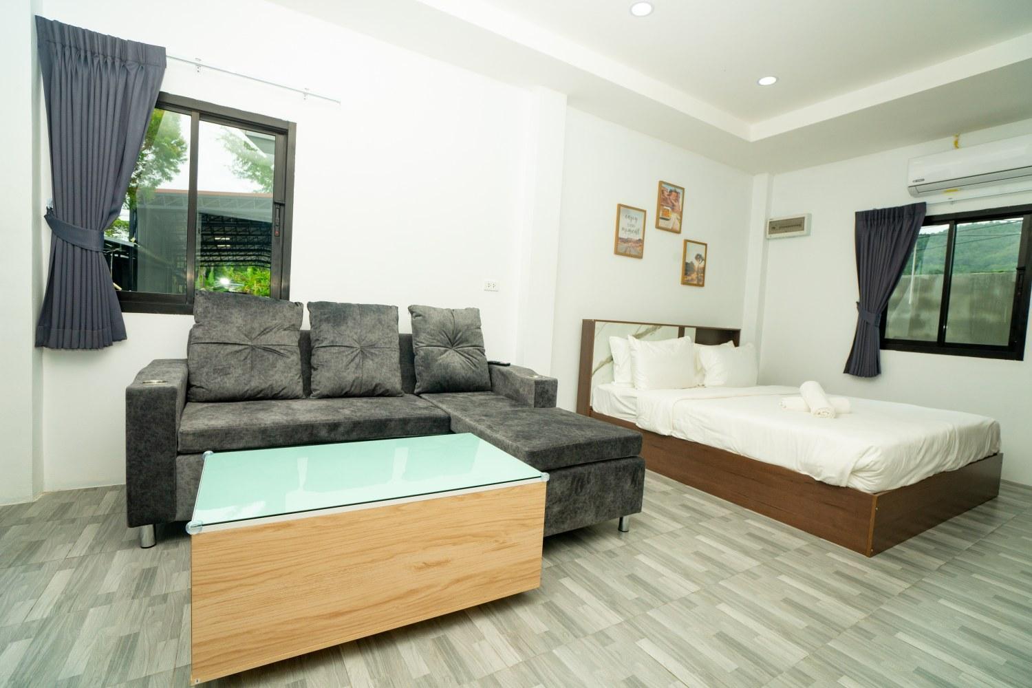 Lovely 2 Bed Share Pool Near Ban Lum Fuang