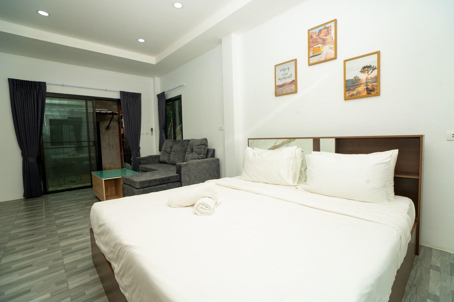 Lovely 2 Bed Share Pool Near Apartment Ban Lum Fuang