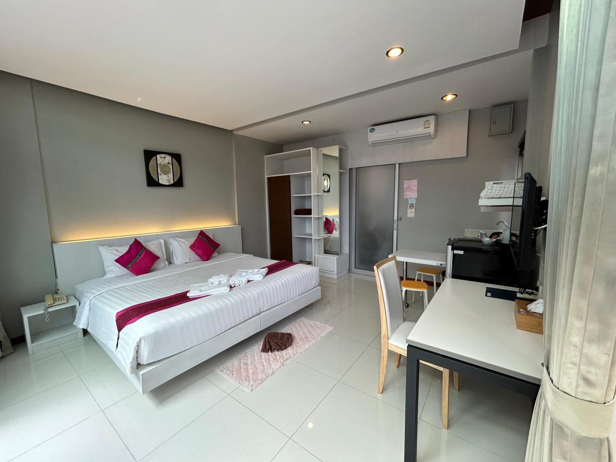 Phu Nana Boutique - Sha