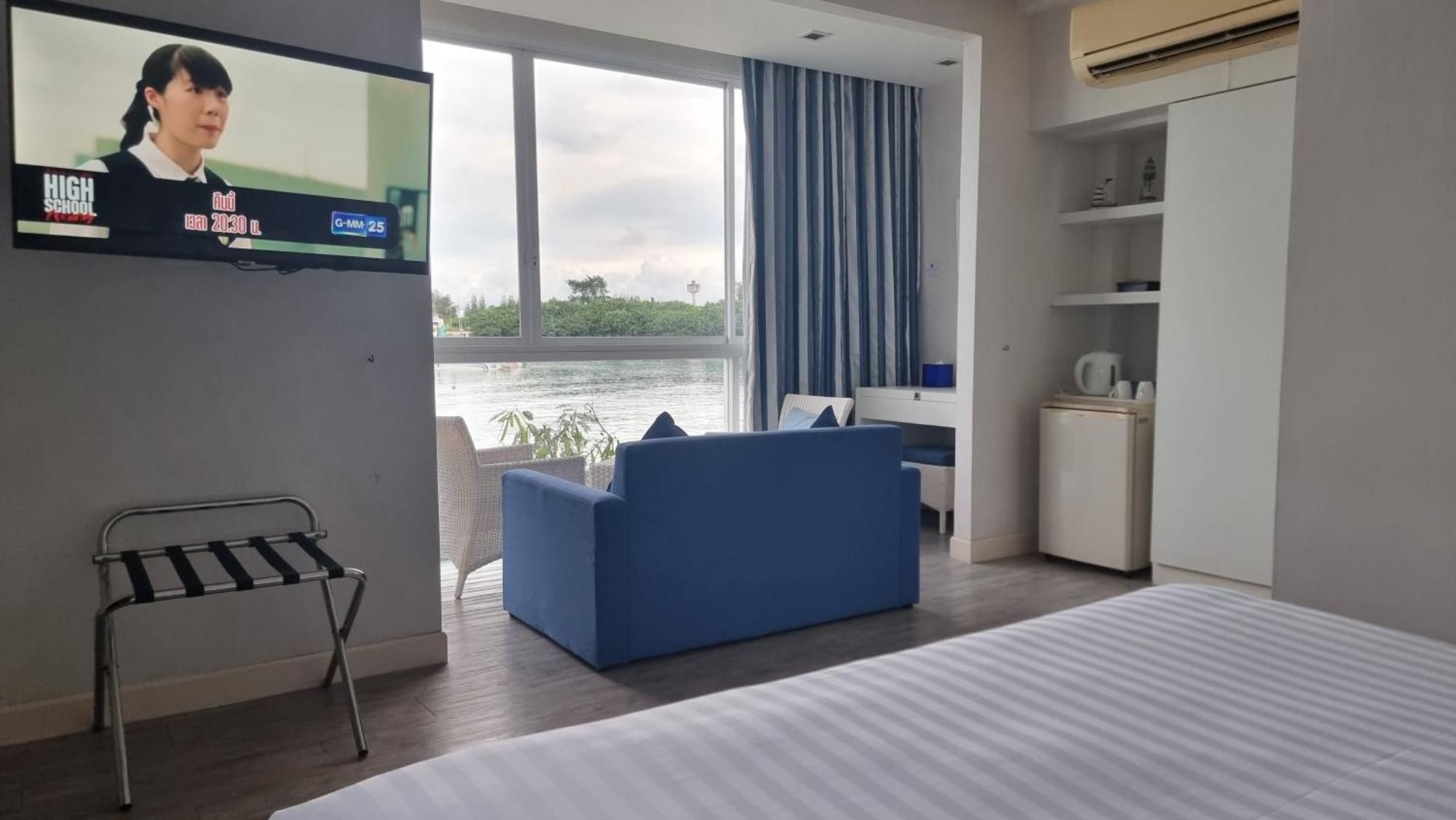 Hotel Phuket Boat Quay Panwa Beach