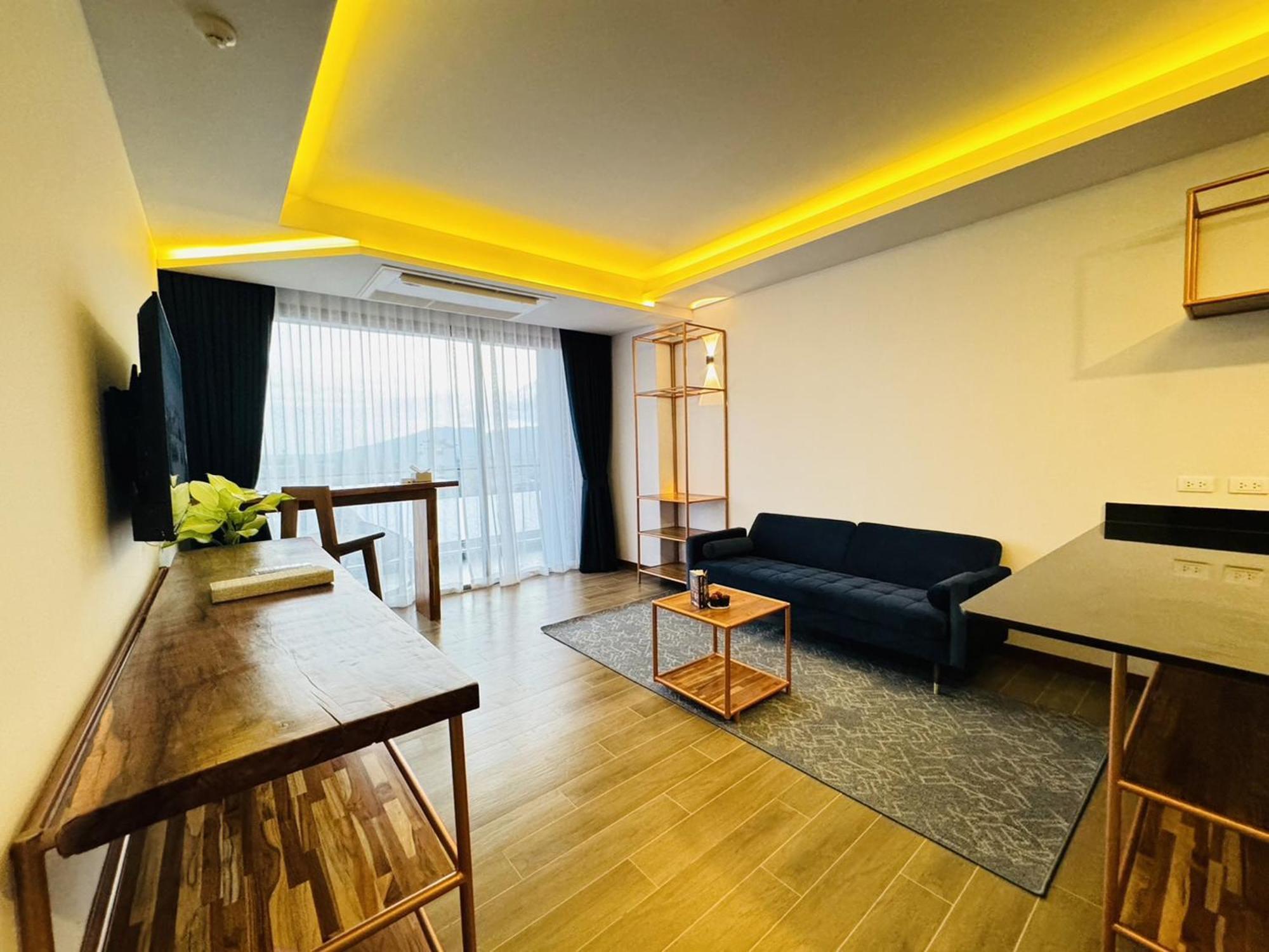 The Blue Hotel 3*