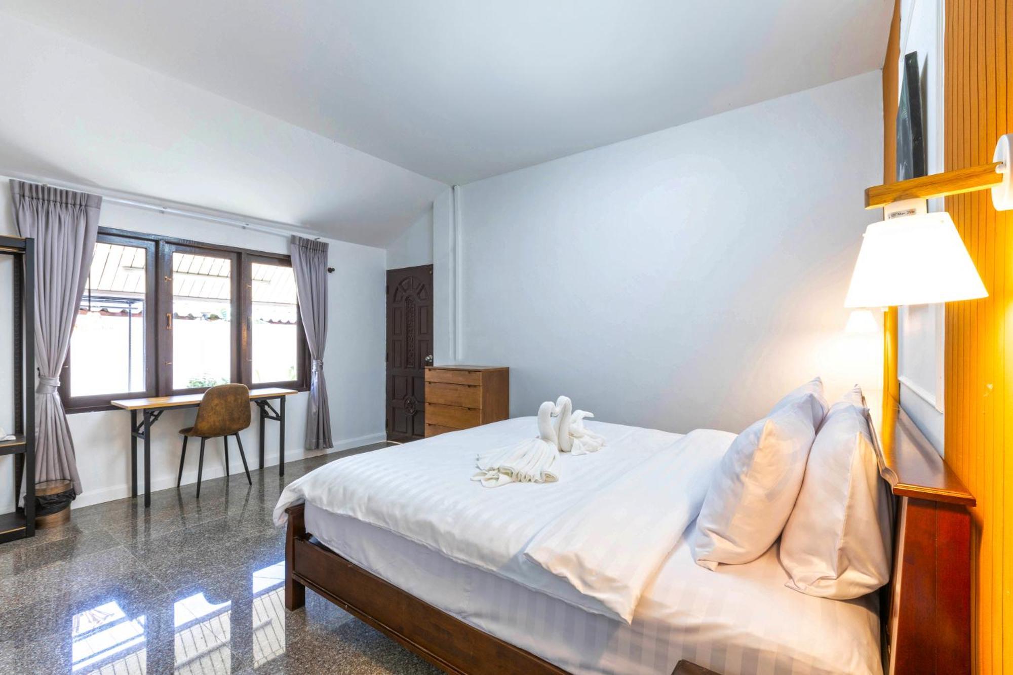 Classbnb - With Pool 2 Kilometers From Strand Kamala