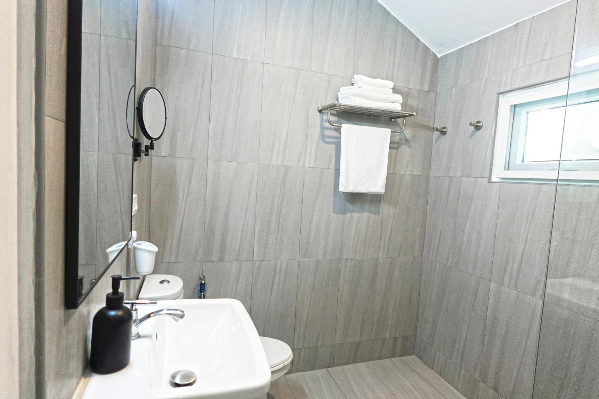 Villa Classbnb - With Pool 2 Kilometers From Strand Kamala