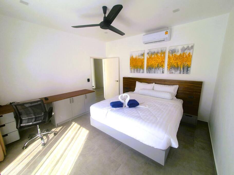 Modern Pool 3 Bedrooms