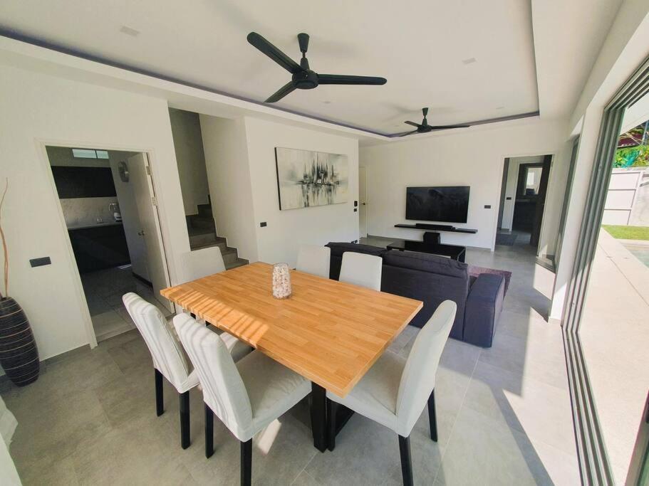 Modern Pool 3 Bedrooms Villa