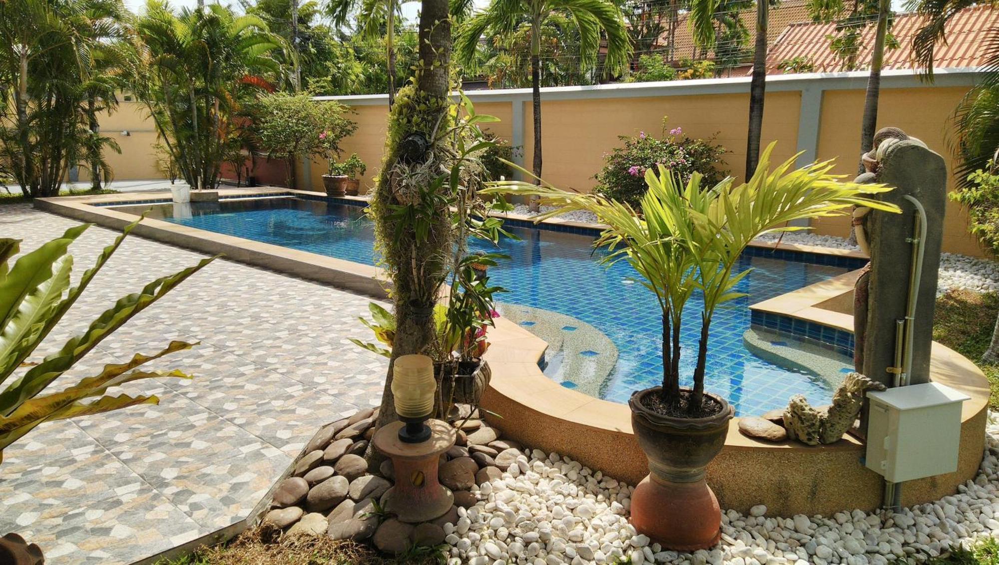 Apartment 2,5 Zimmerwohnung Mit Pool Und Pavillon