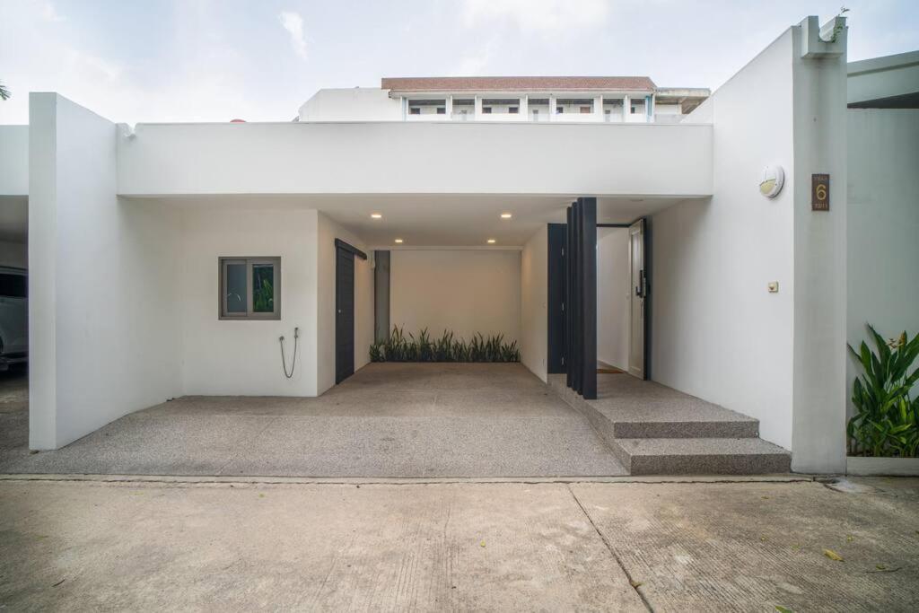 Villa Modern Tranquillity Pool Villa, Layan
