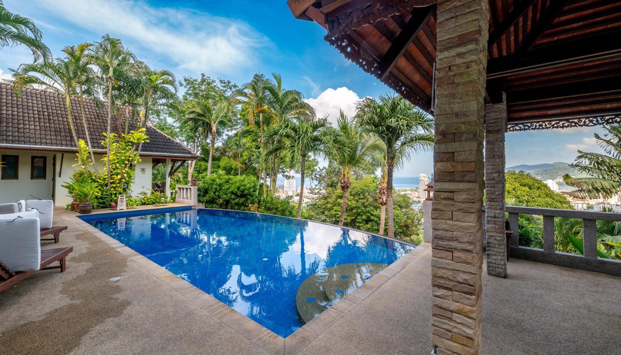 Villa Baiyok Seaview And Edge Pool Patong