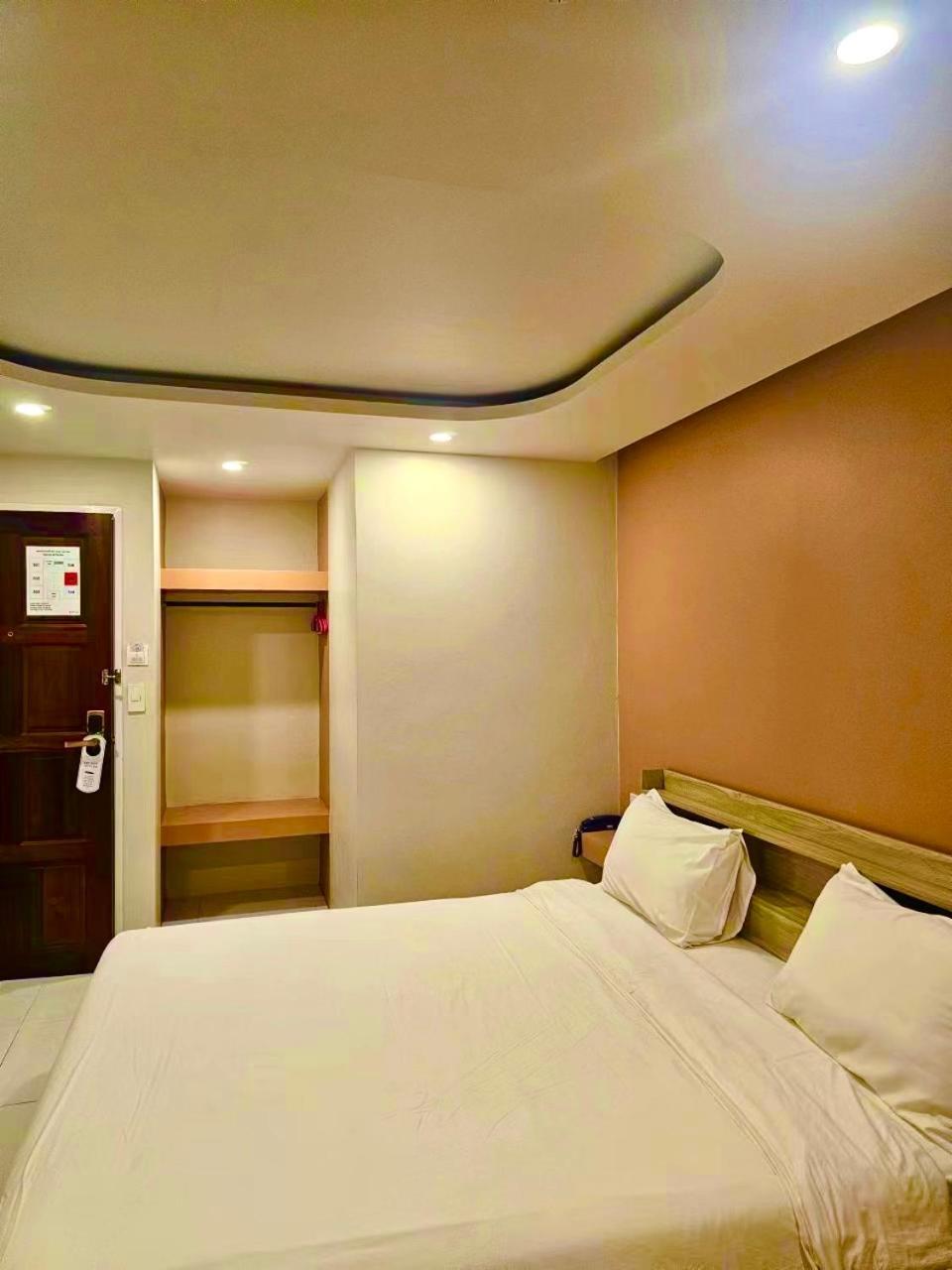 Hotel The