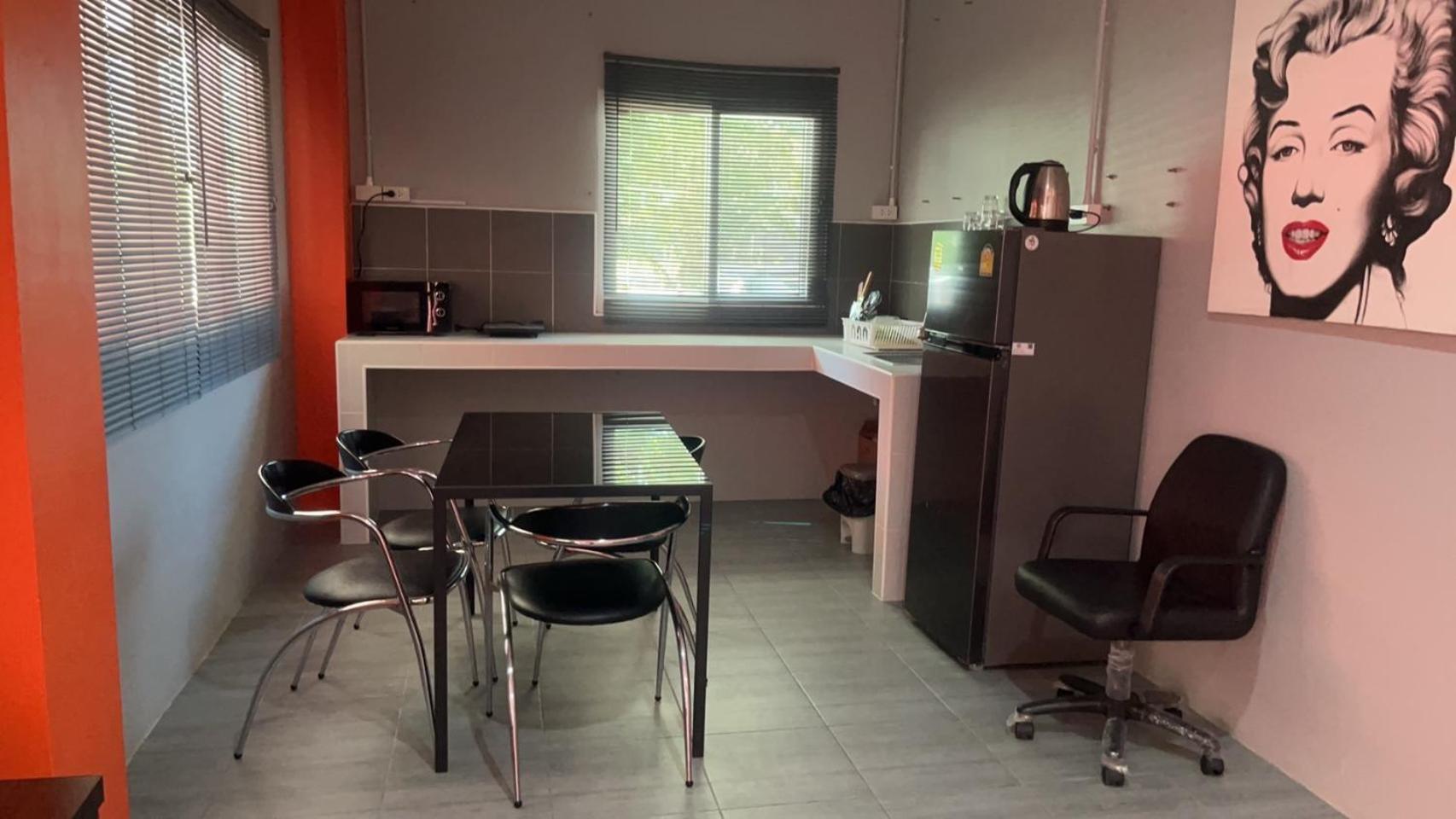 Karon Studio Apartment Apartment