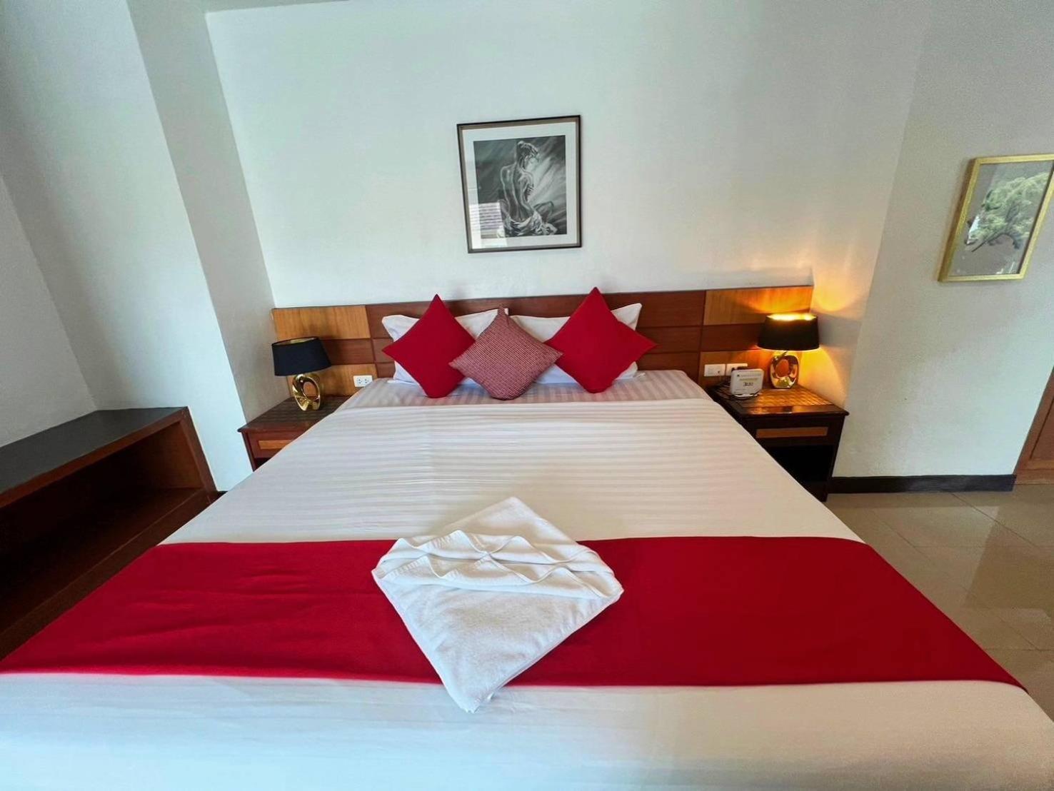 Cocoon Apk & Hotel