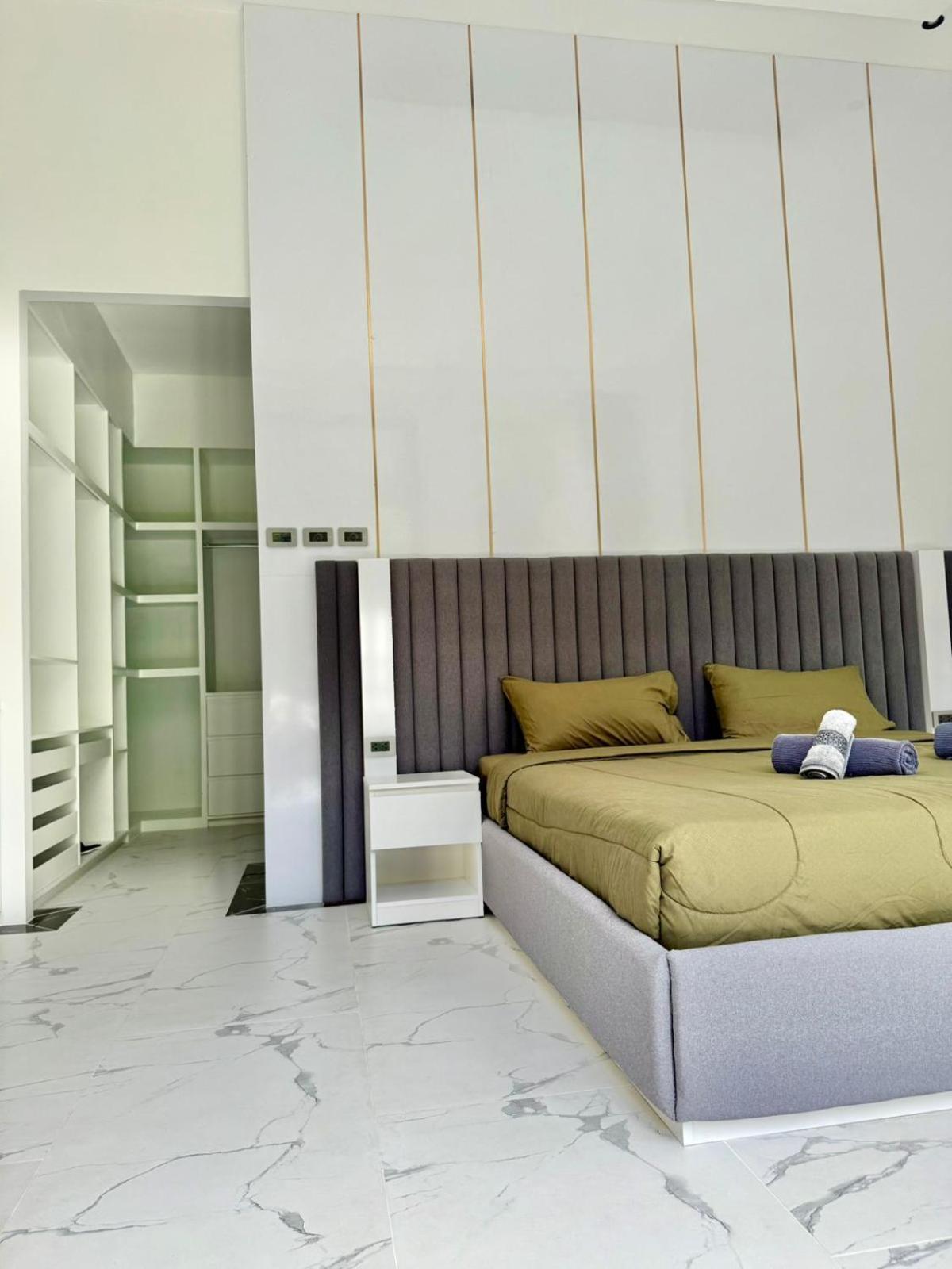 Villa Menara Bang Tao