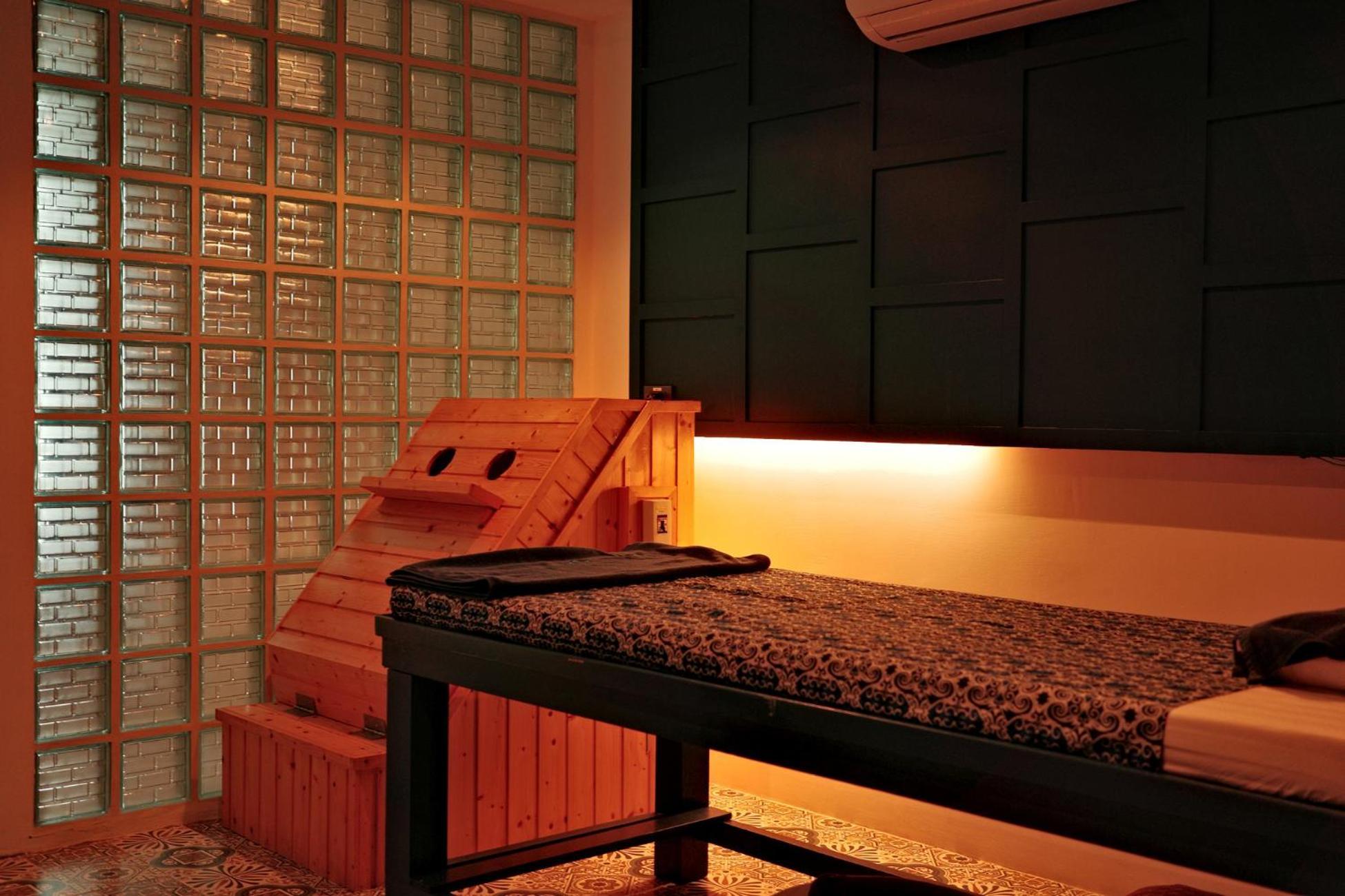 Sabay N303 With Scenic Pool View Surrounded By Palm Trees In Citygate Kamala Phuket